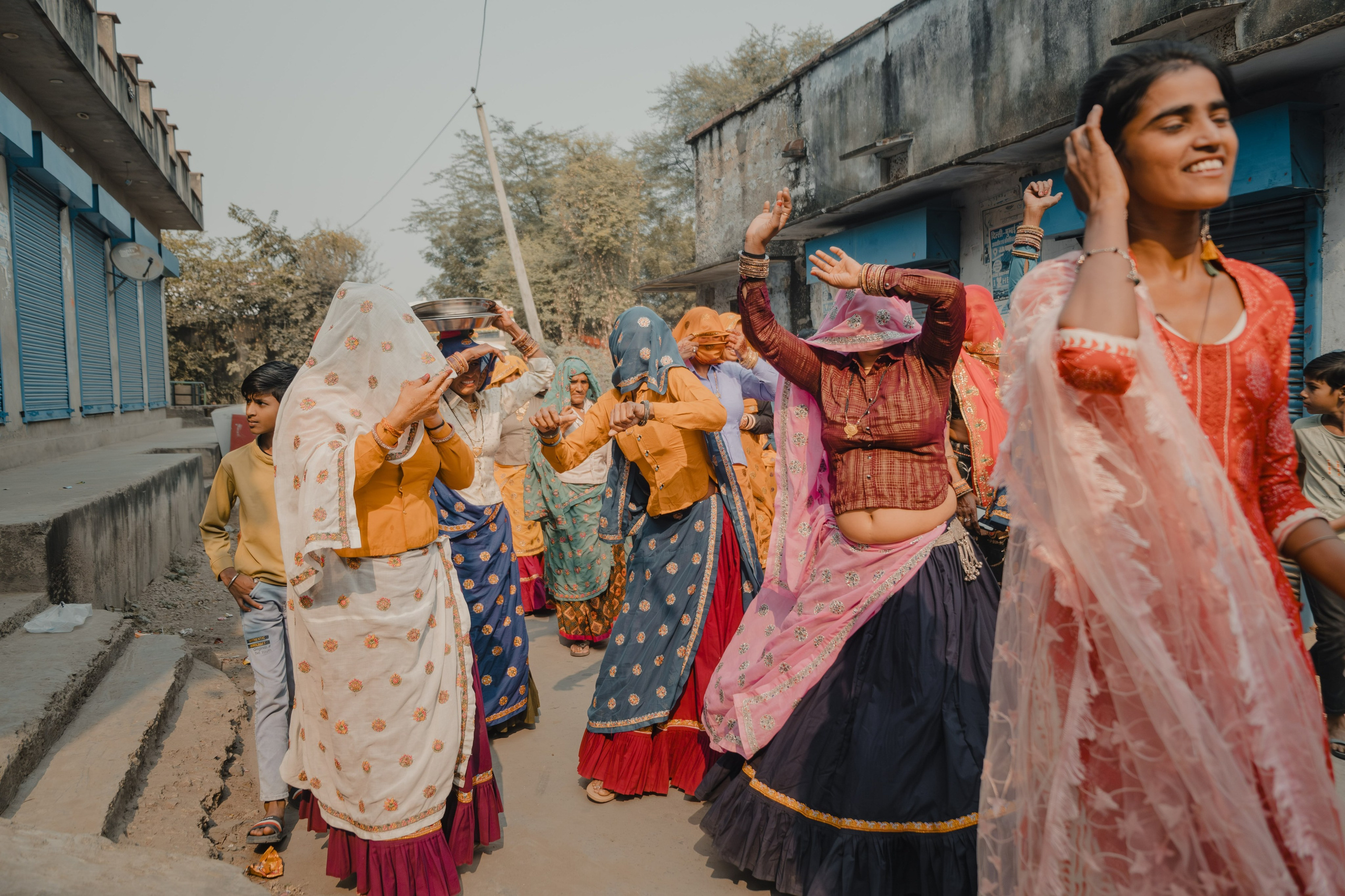 Parul & Sanjay. Wedding and Family photographer in india