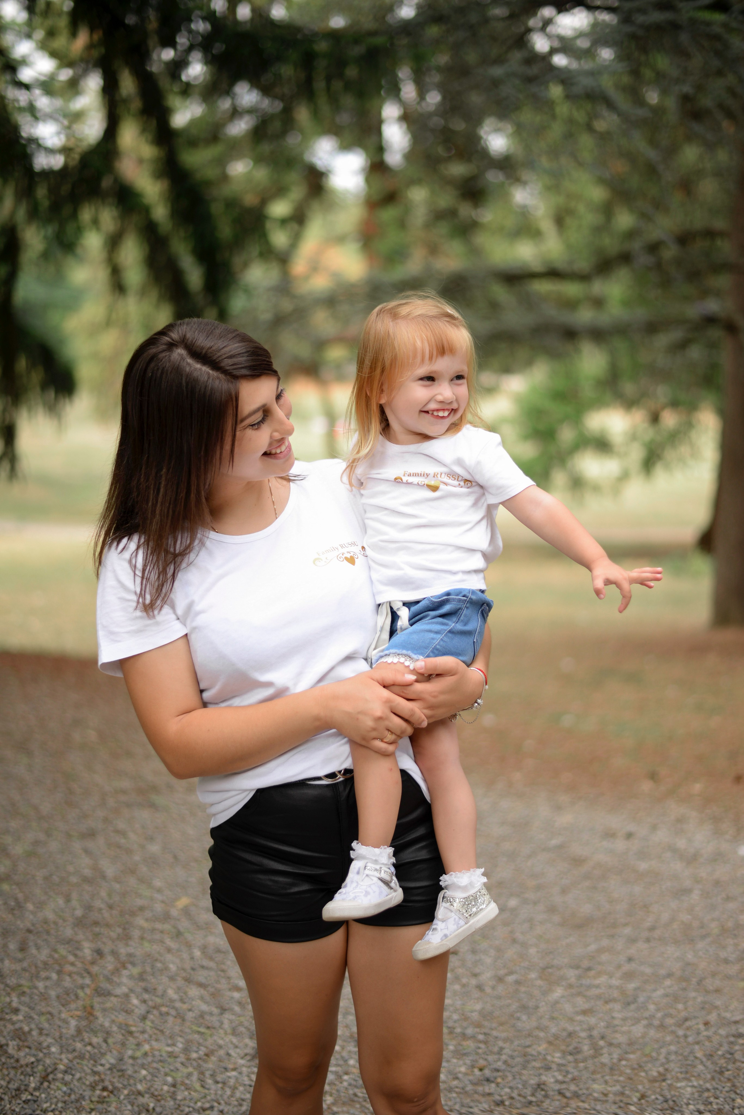 Family. Julia Kuzmovych personal and pregnancy photographer in London