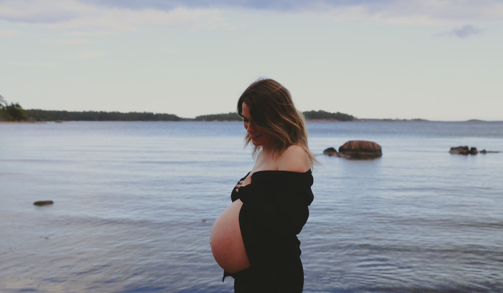 Ulrika & Family: Expecting Joy. Photographer Elina Palmgren
