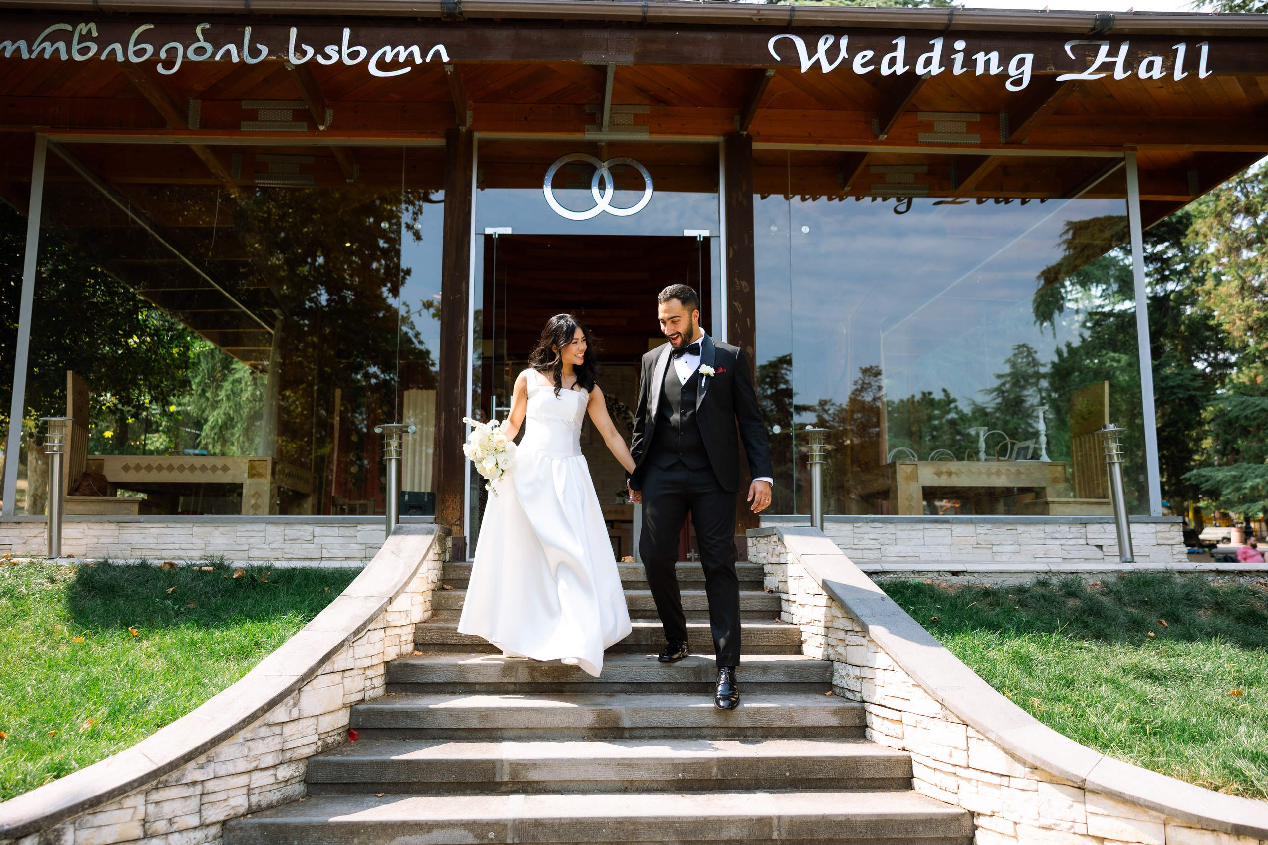 Sharing happy moments. Wedding photographer in Tbilisi Ioseb Mamniashvili