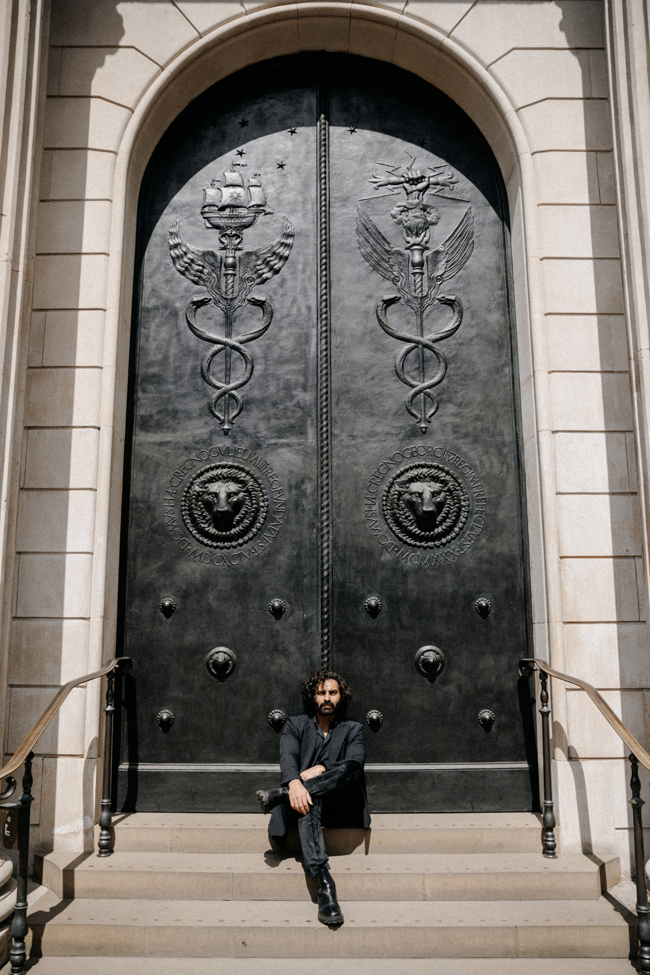 Male actor photography in London. LondonPhotoStory — Vacation Photographer in London