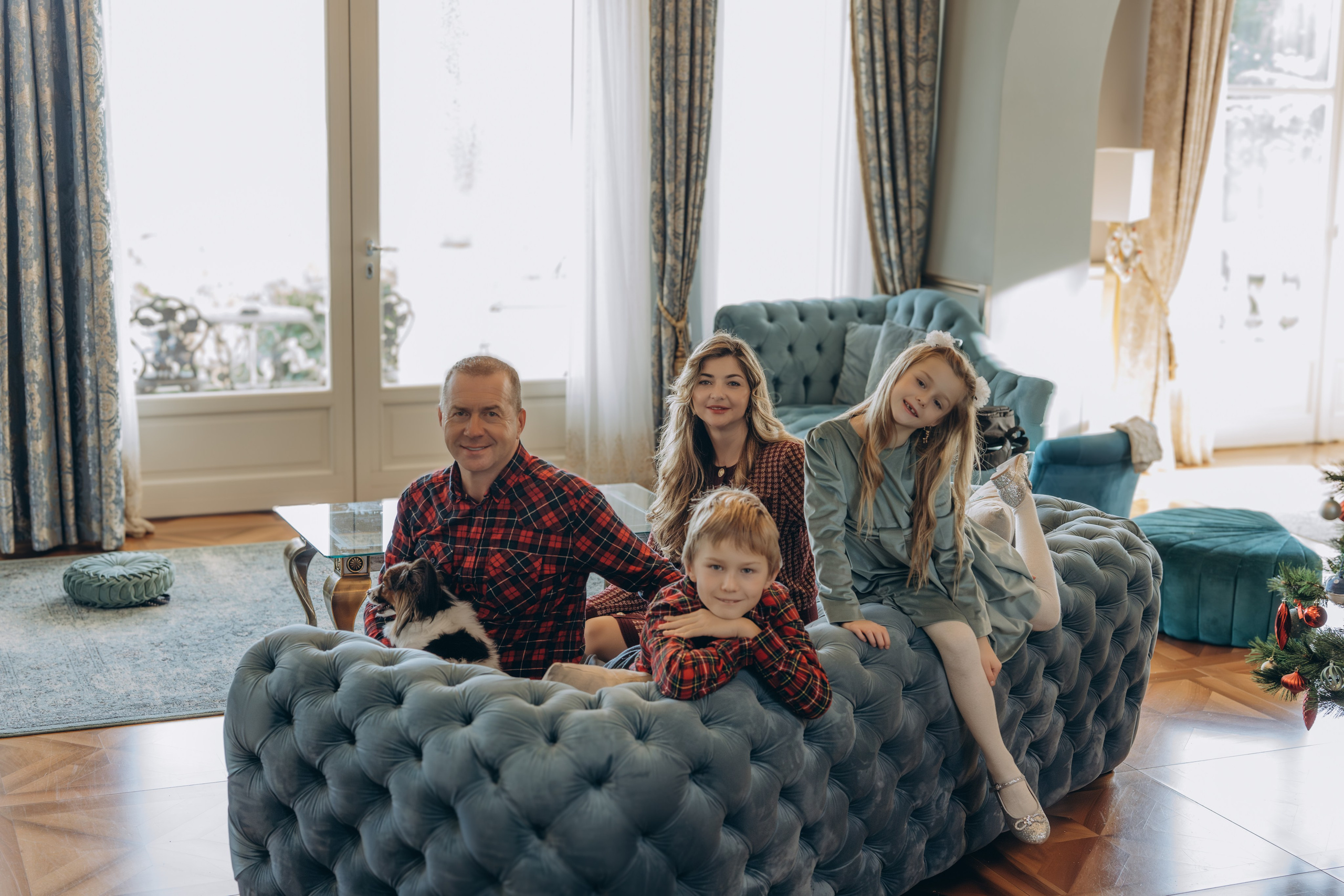 XMAS FAMILY SHOOTING. PHOTOGRAPHER IN ITALY