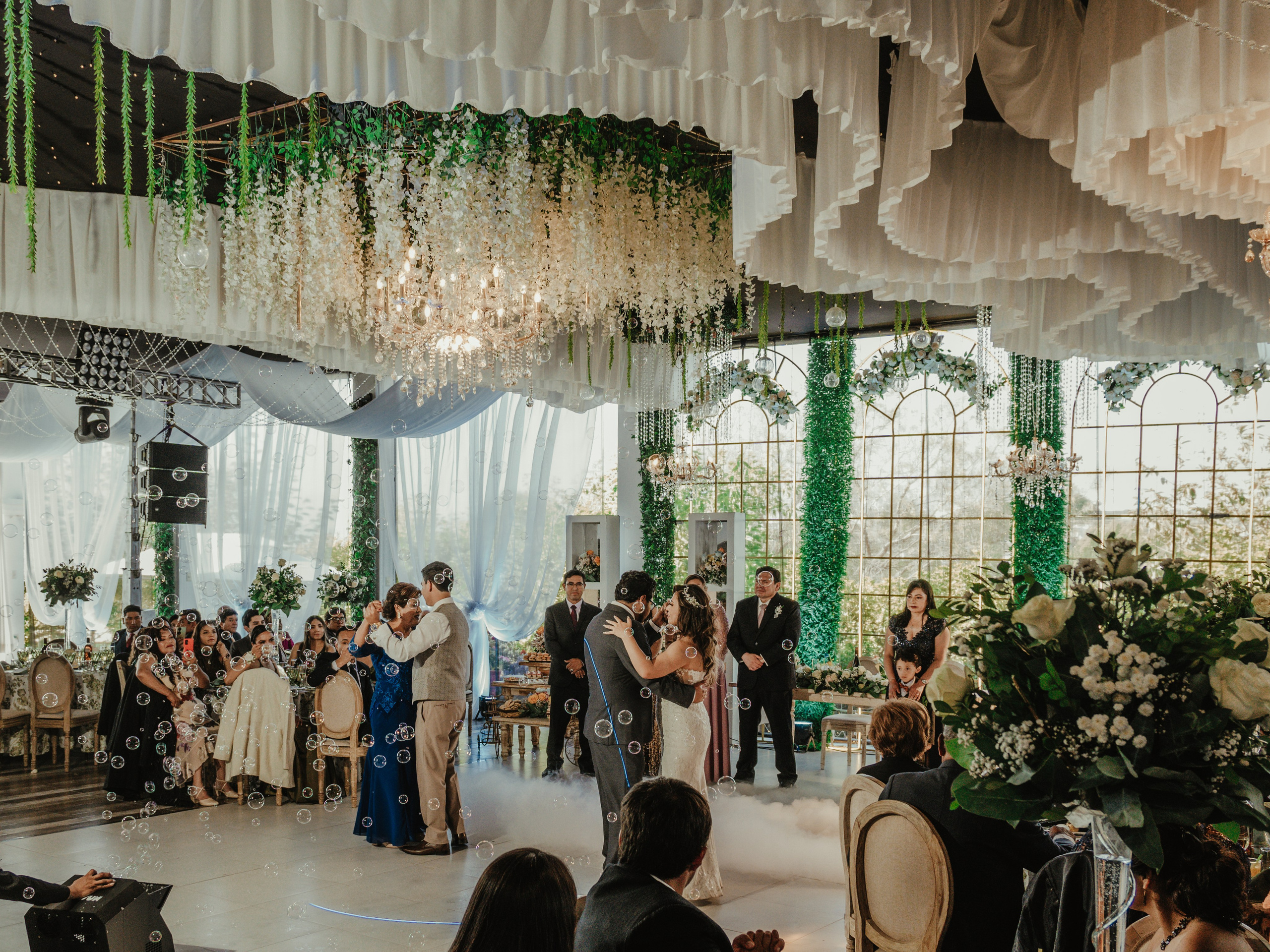CARLA Y MARIO BODA RELIGIOSA. Studio KVTA | Fotografía y Video de Bodas en Arequipa