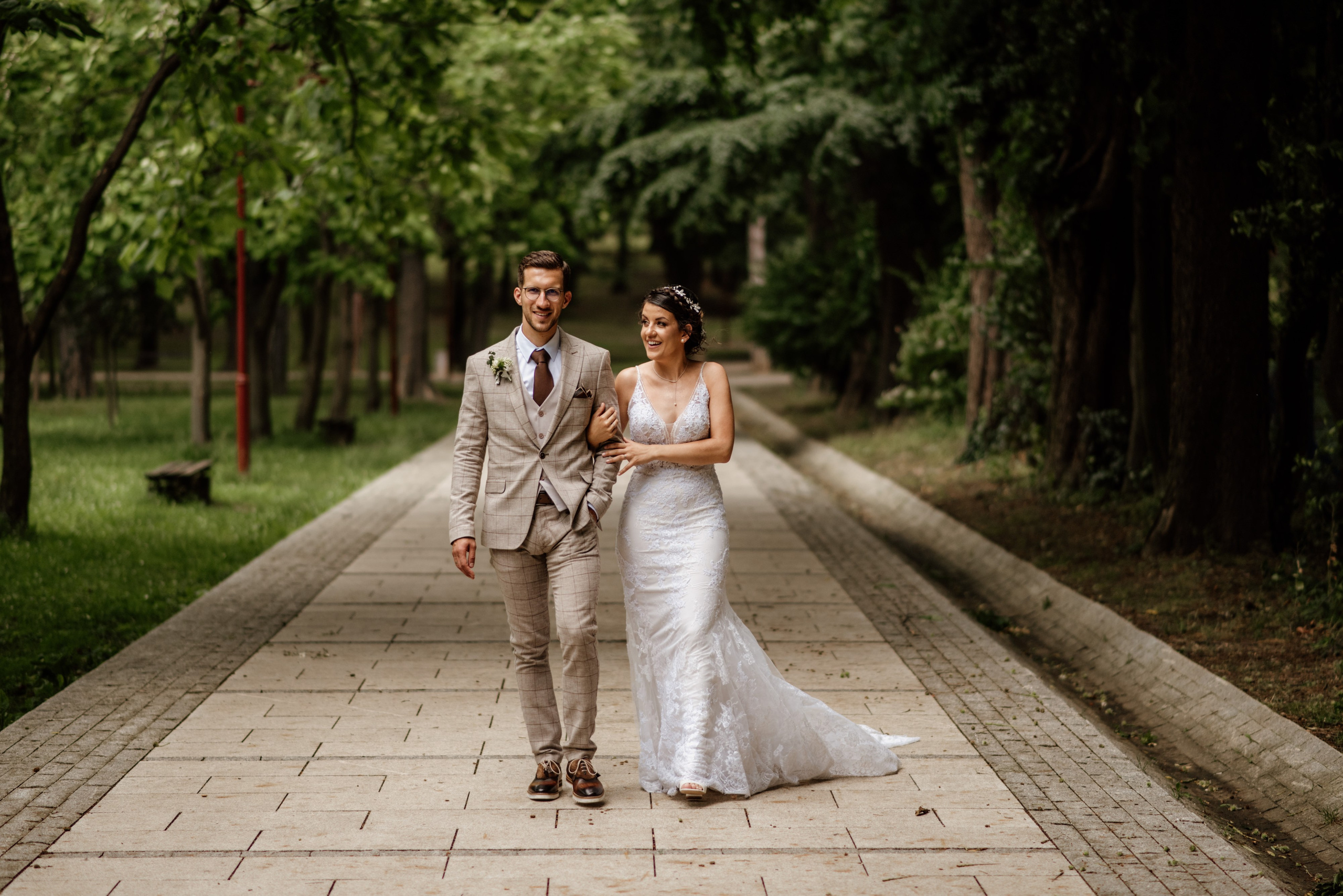 Magelie i Danijel. Wedding, family and destination photographer. Based in Serbia, available for the whole world