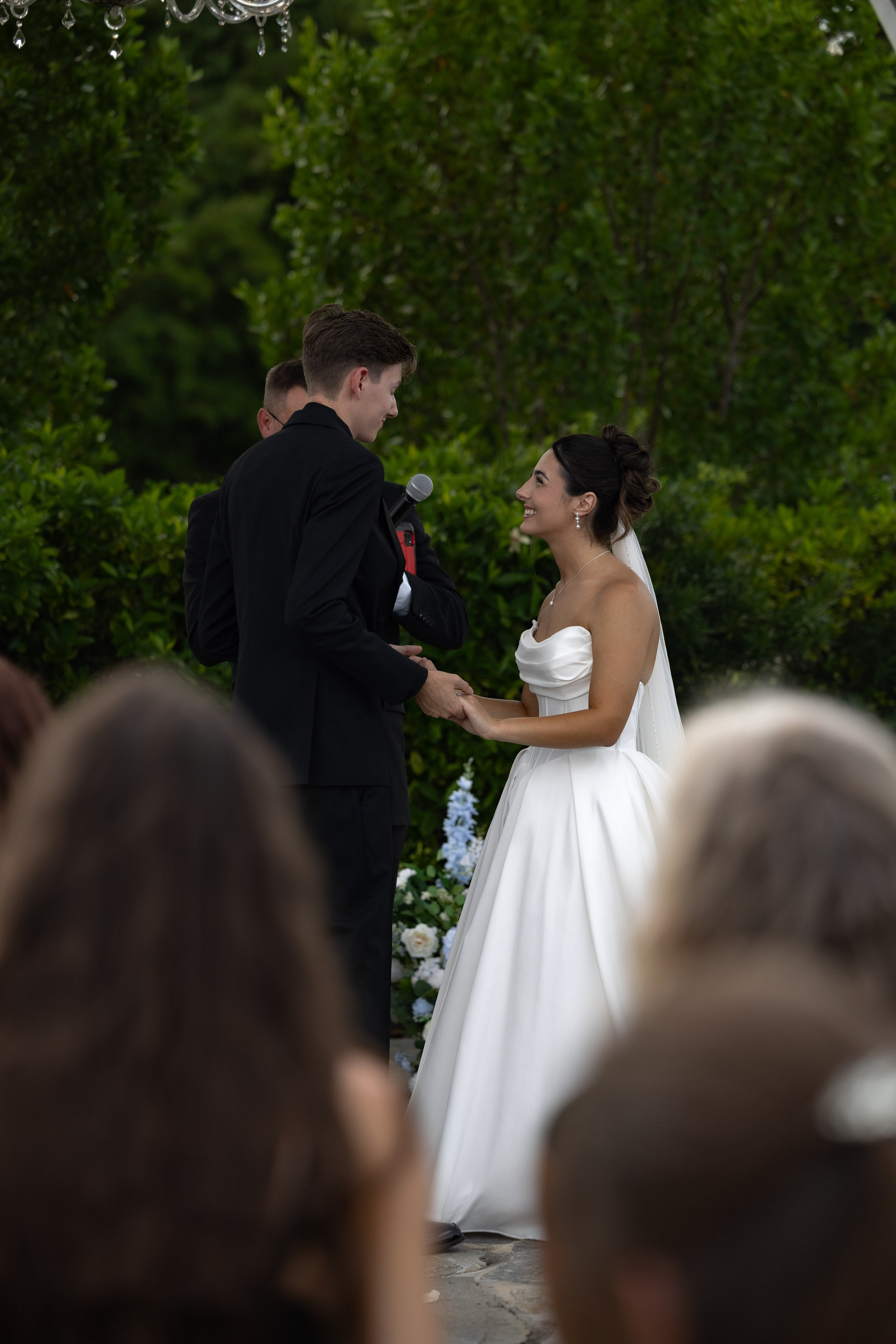 Alexsa and Robert. Ever After Farm Peach. Photographer Anastasia Nagibina