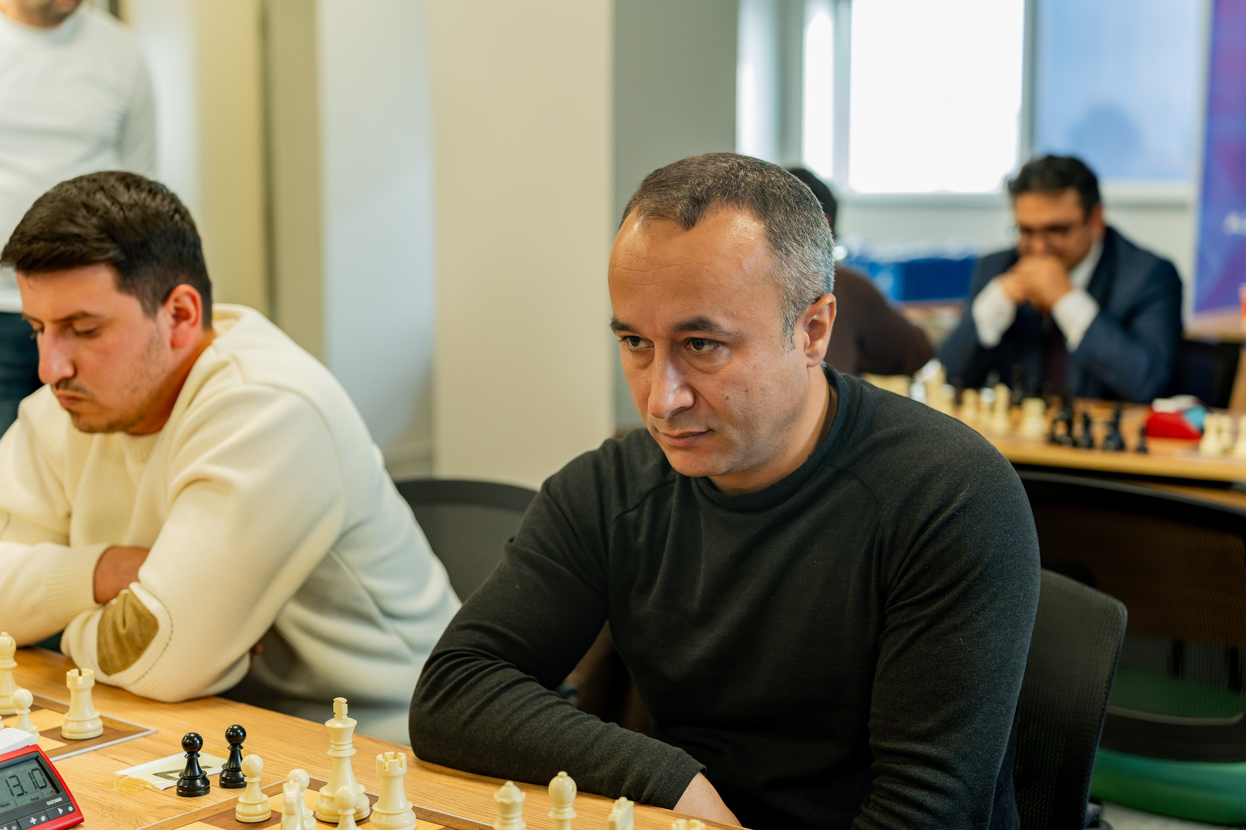 Aztelekom şirkətinin əməkdaşları arasında keçirilən şahmat turniri. Fotoqraf Vəli Məmmədov