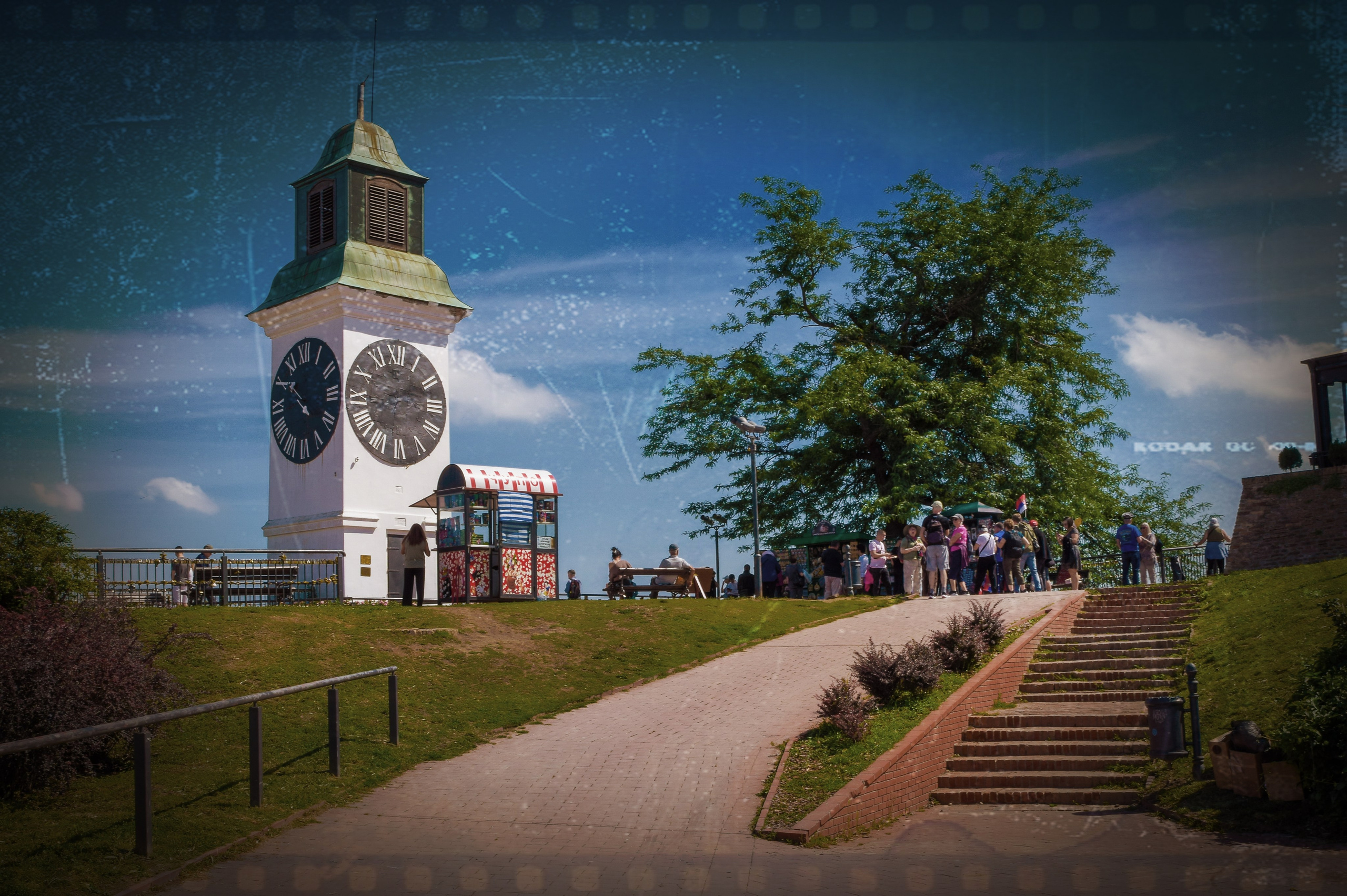Петроварадин - галерија на продају. Викторија Федосеенко, фотограф у Србији