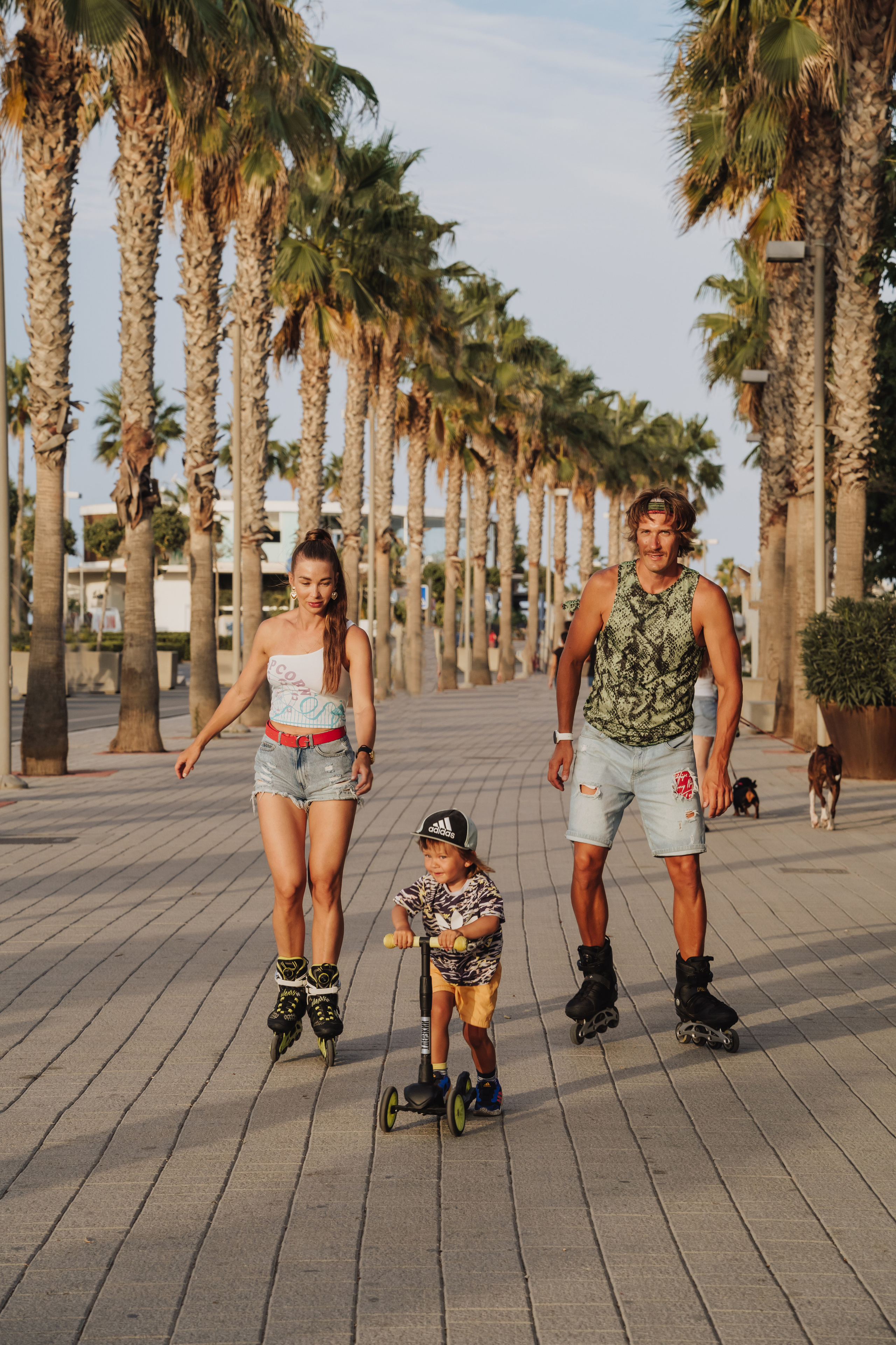 Family/pregnancy. Portrait photographer, brands and content in Valencia, Spain, Europe