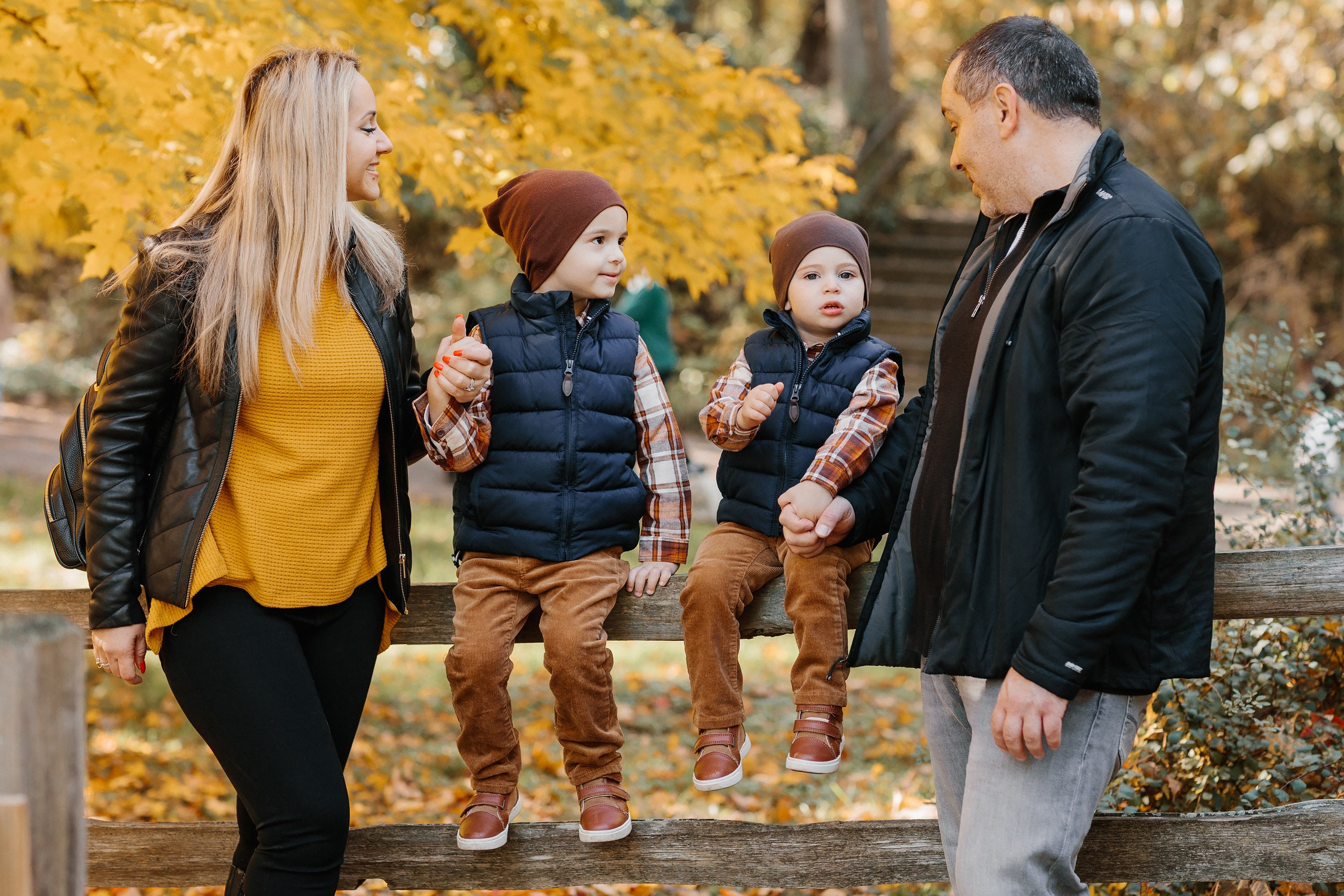 10.21.23 Family Photoshoot. Wedding family event photographer in Chicago Nick Yushevich