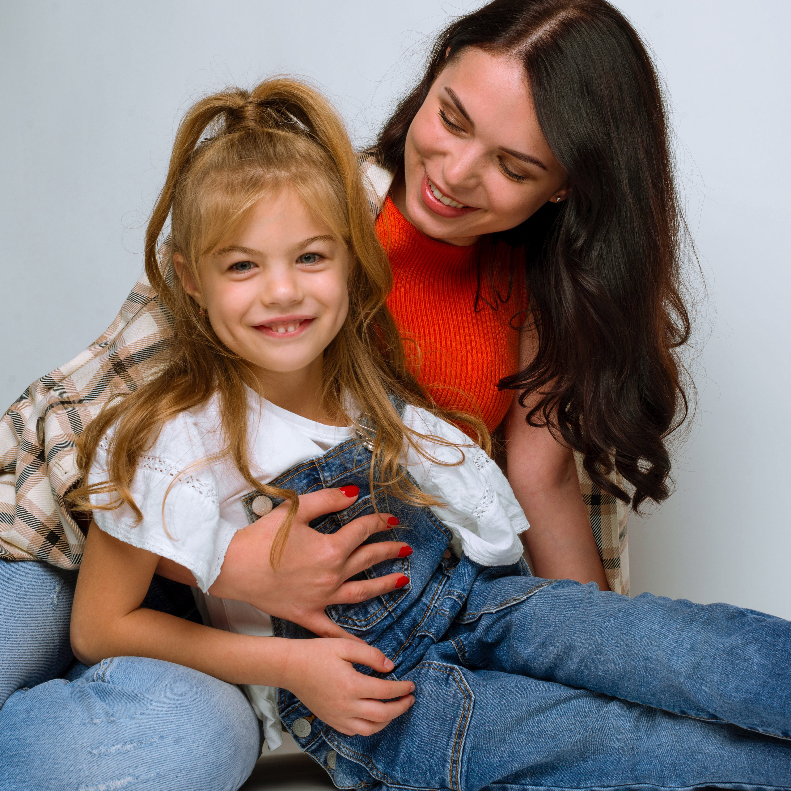 Family. Julia Kuzmovych personal and pregnancy photographer in London