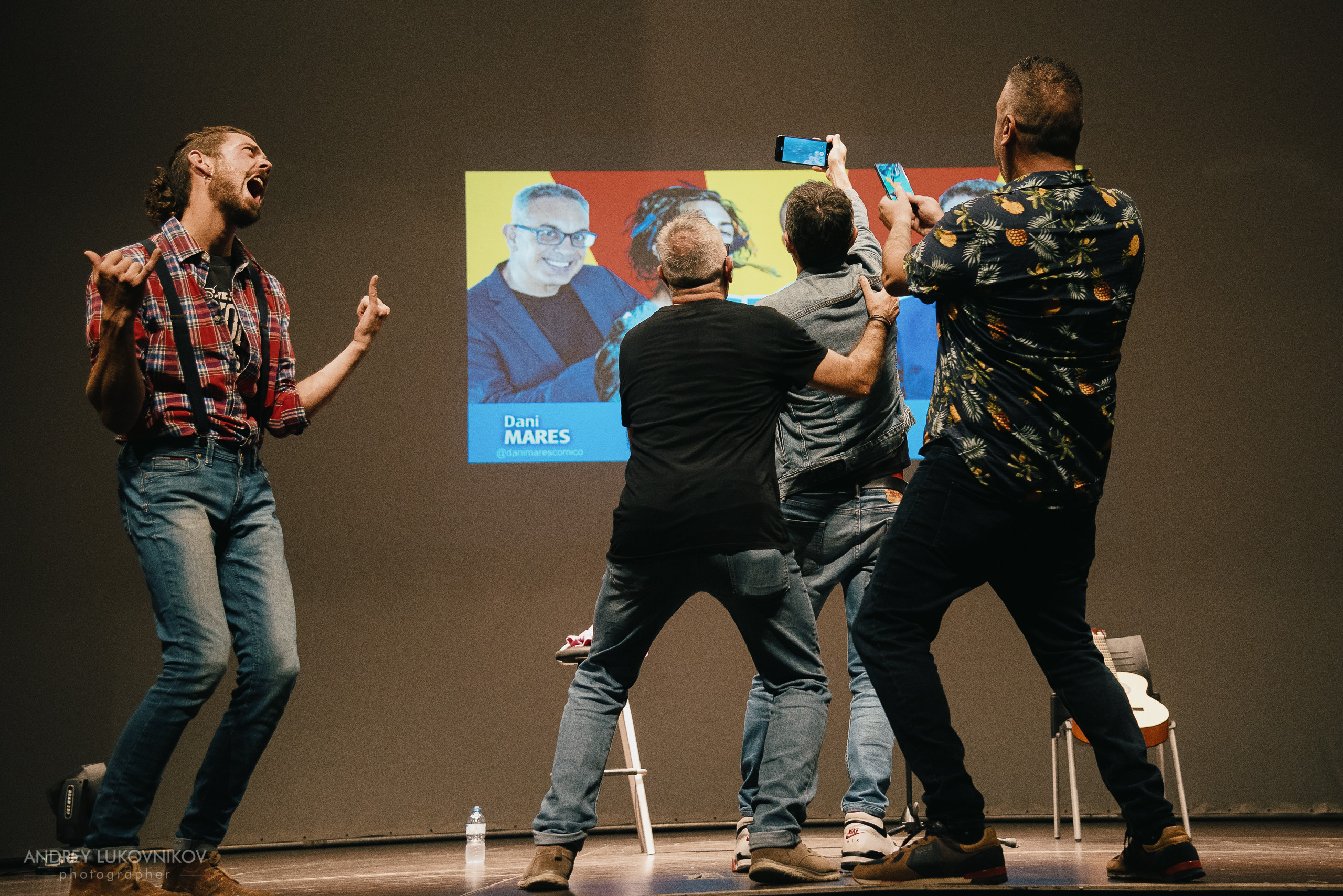 CHE. Фотоотчет с выступления испанских комиков