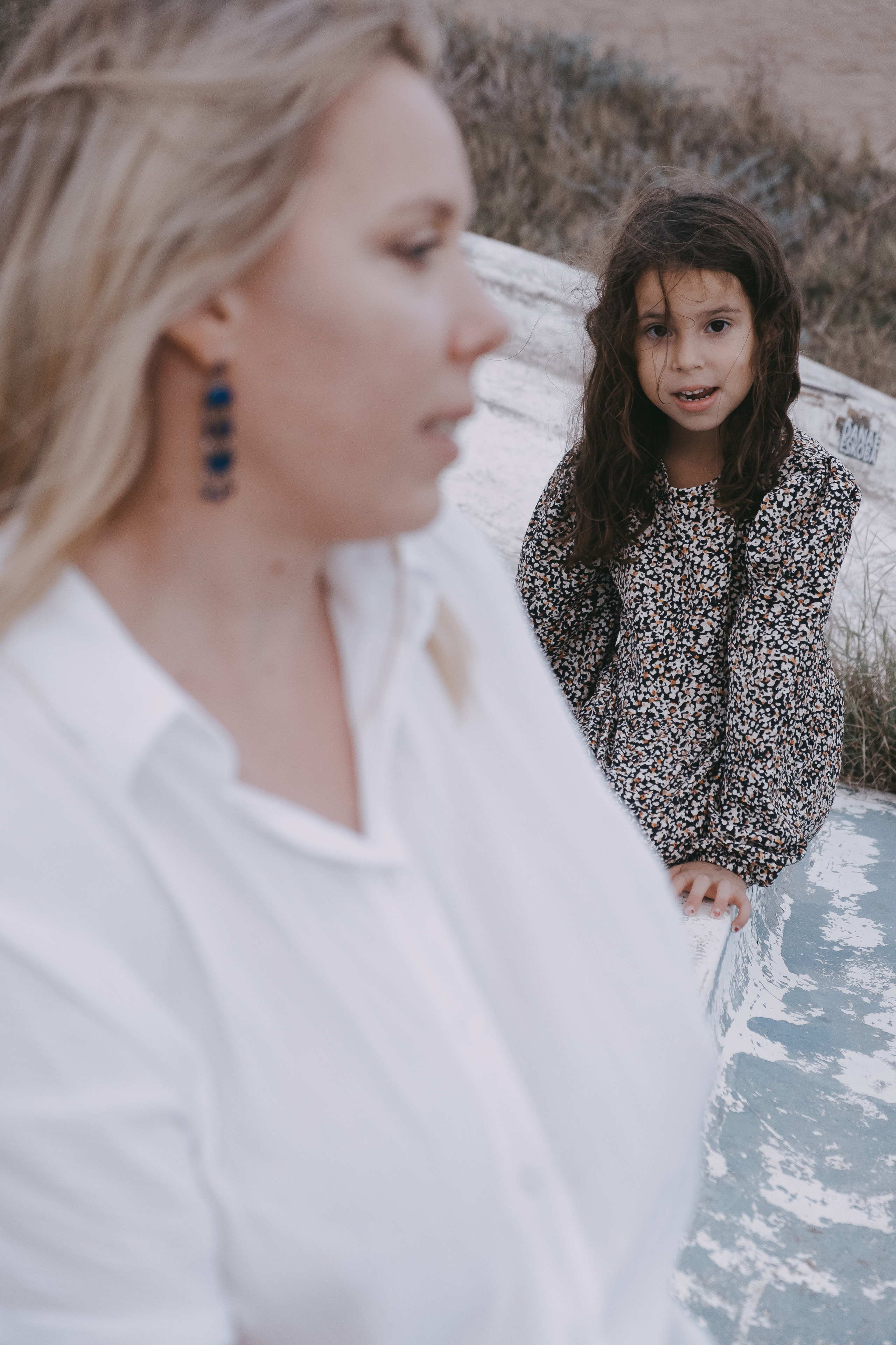 Fun family photo session on the beach