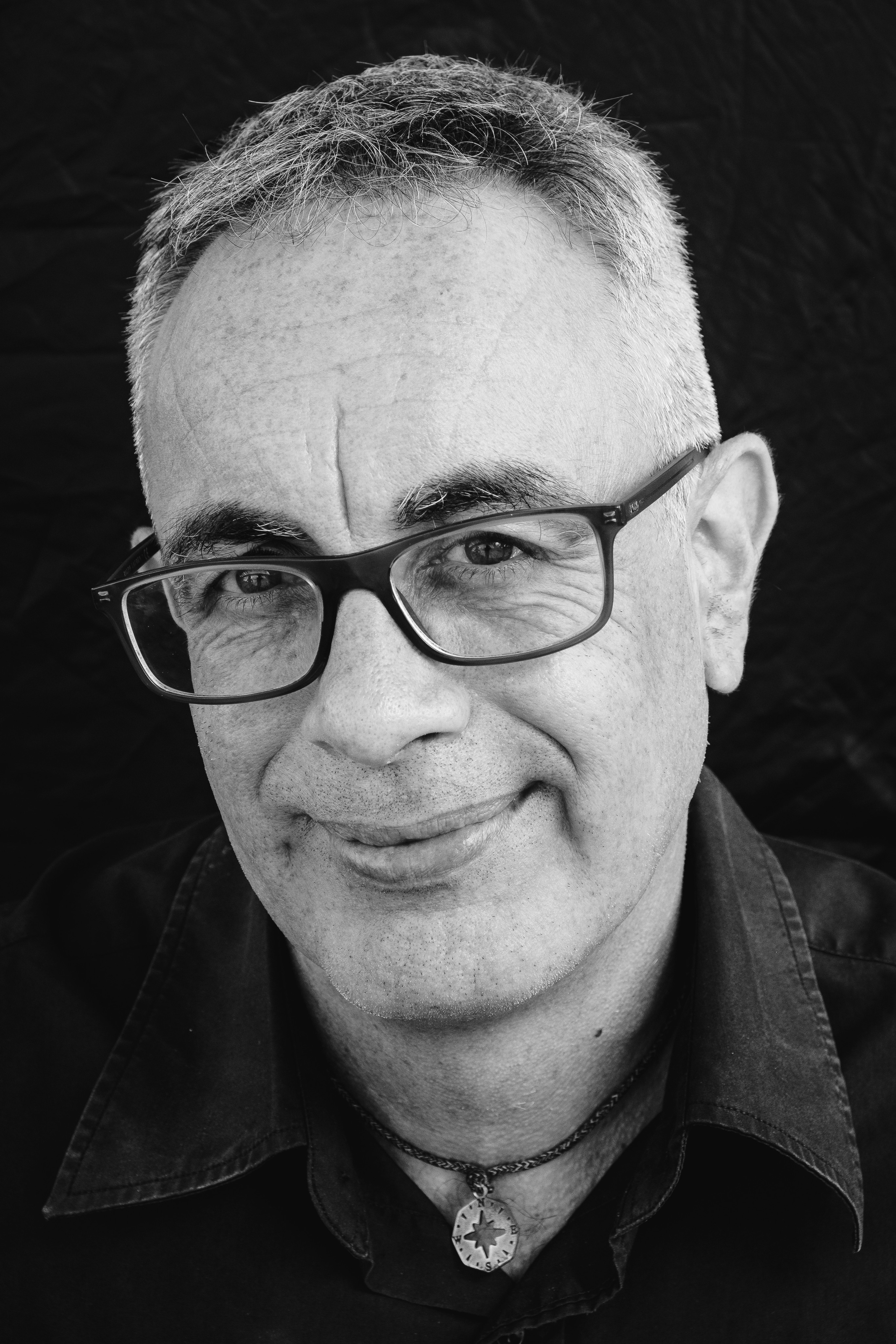 Dani Mares. A fun photo session for an artist