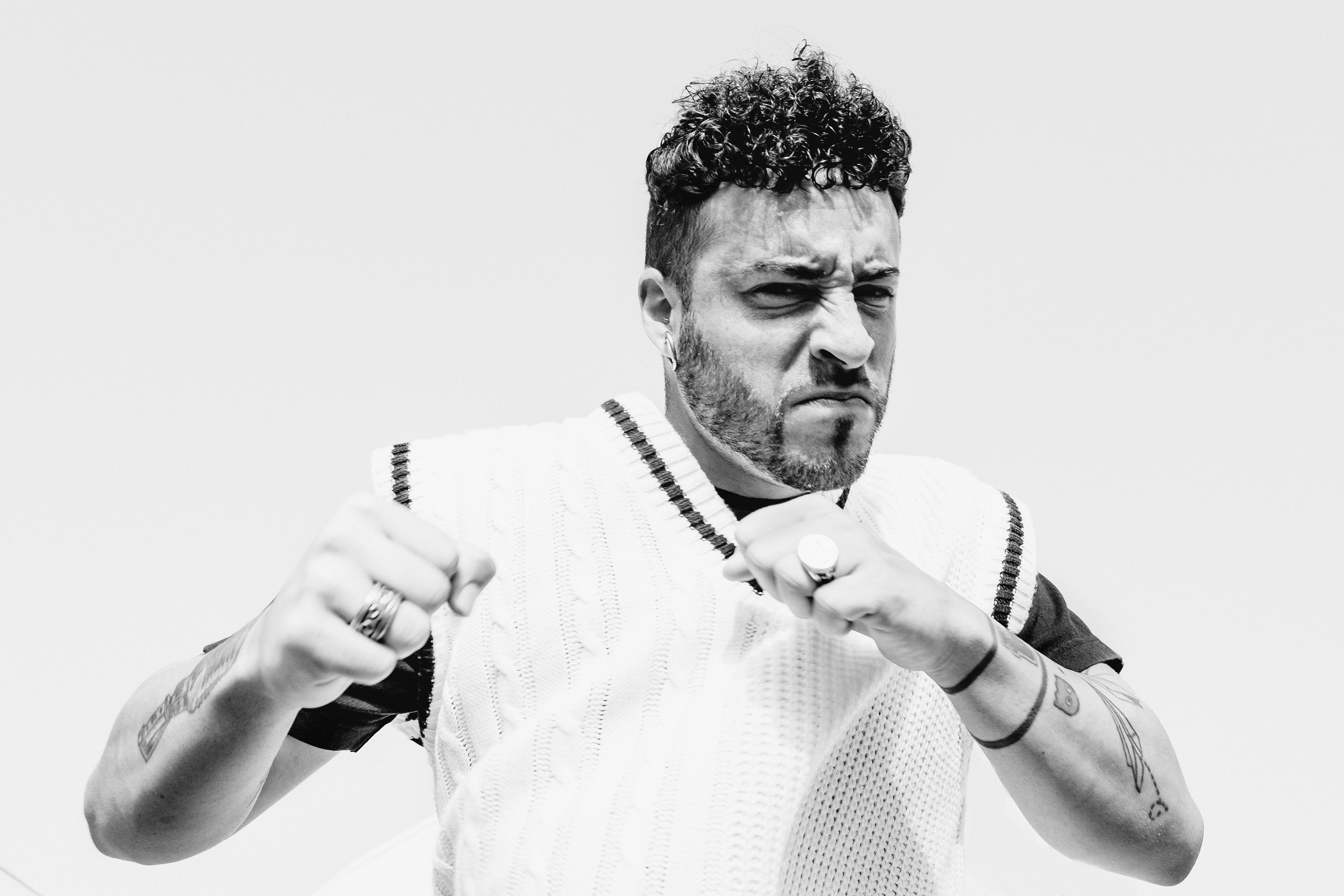 Jonathan Pons. Фотосессия для испанского музыканта