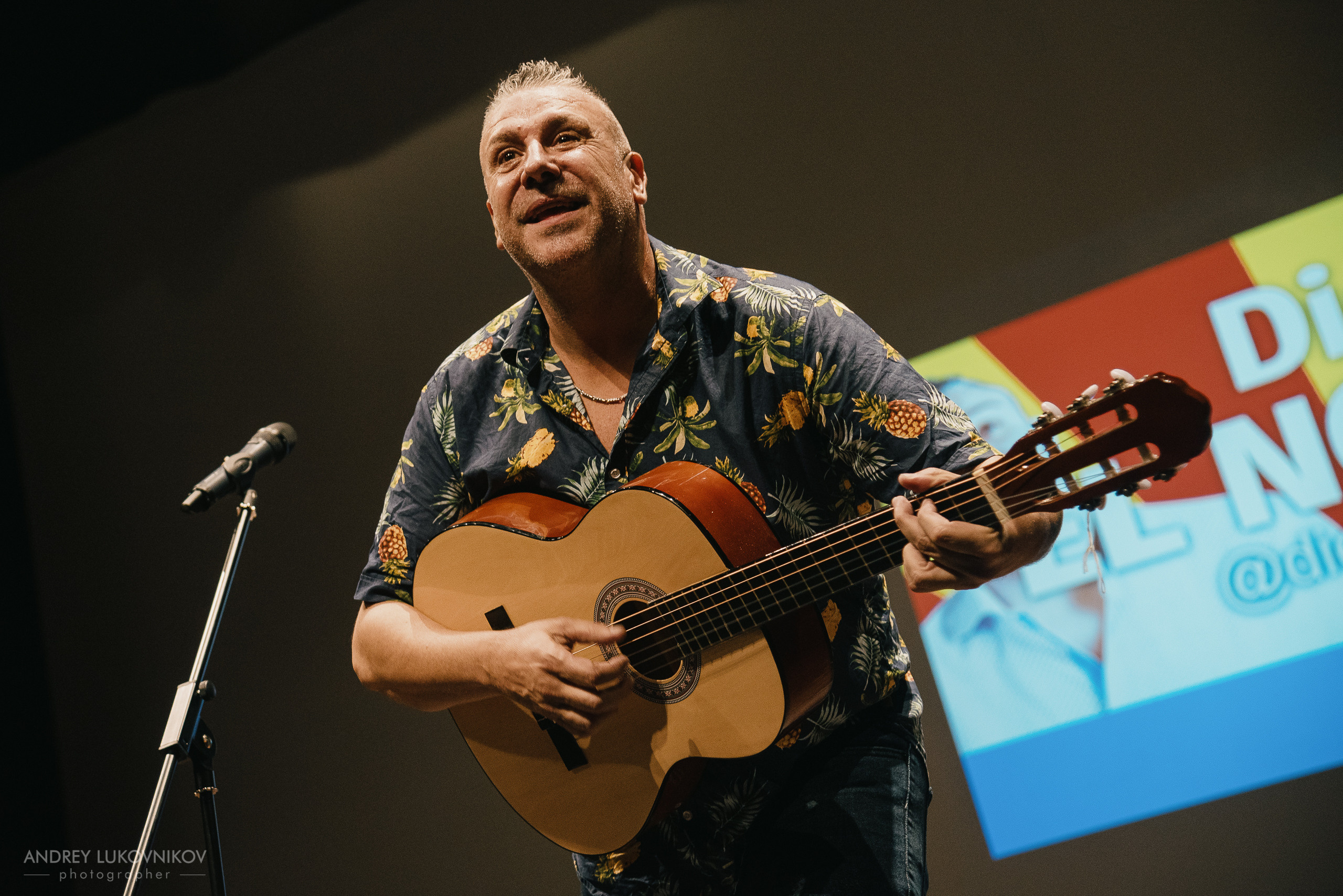 CHE. Фотоотчет с выступления испанских комиков