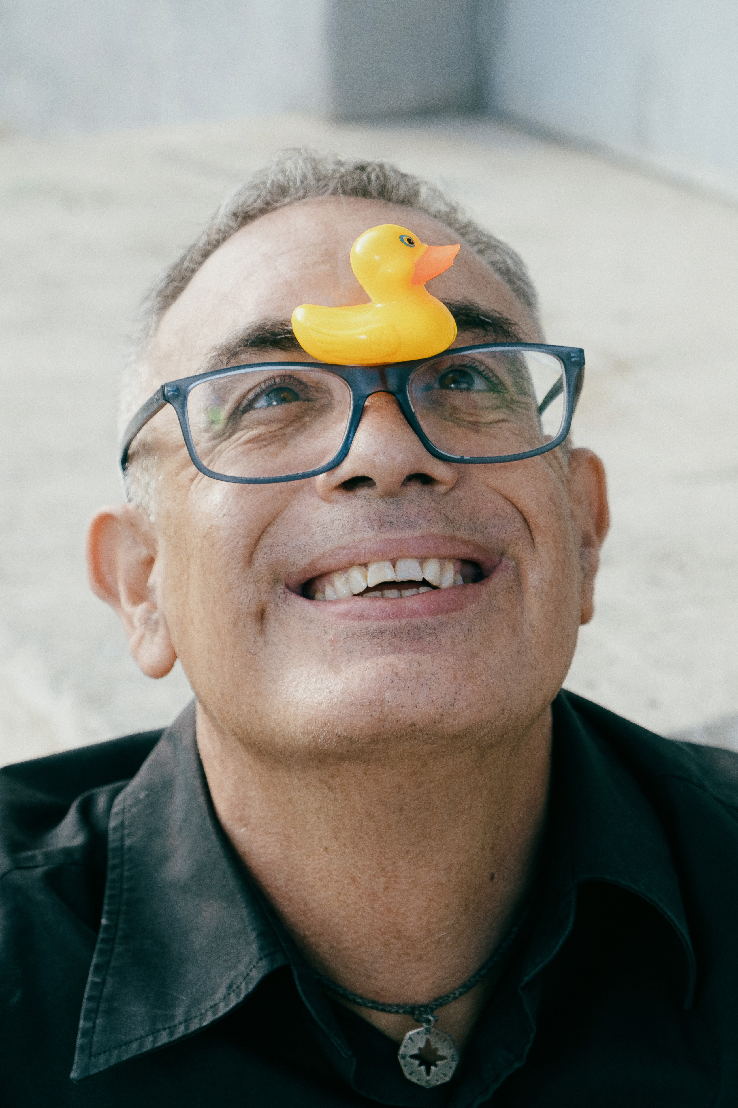 Dani Mares. A fun photo session with ducks for an artist