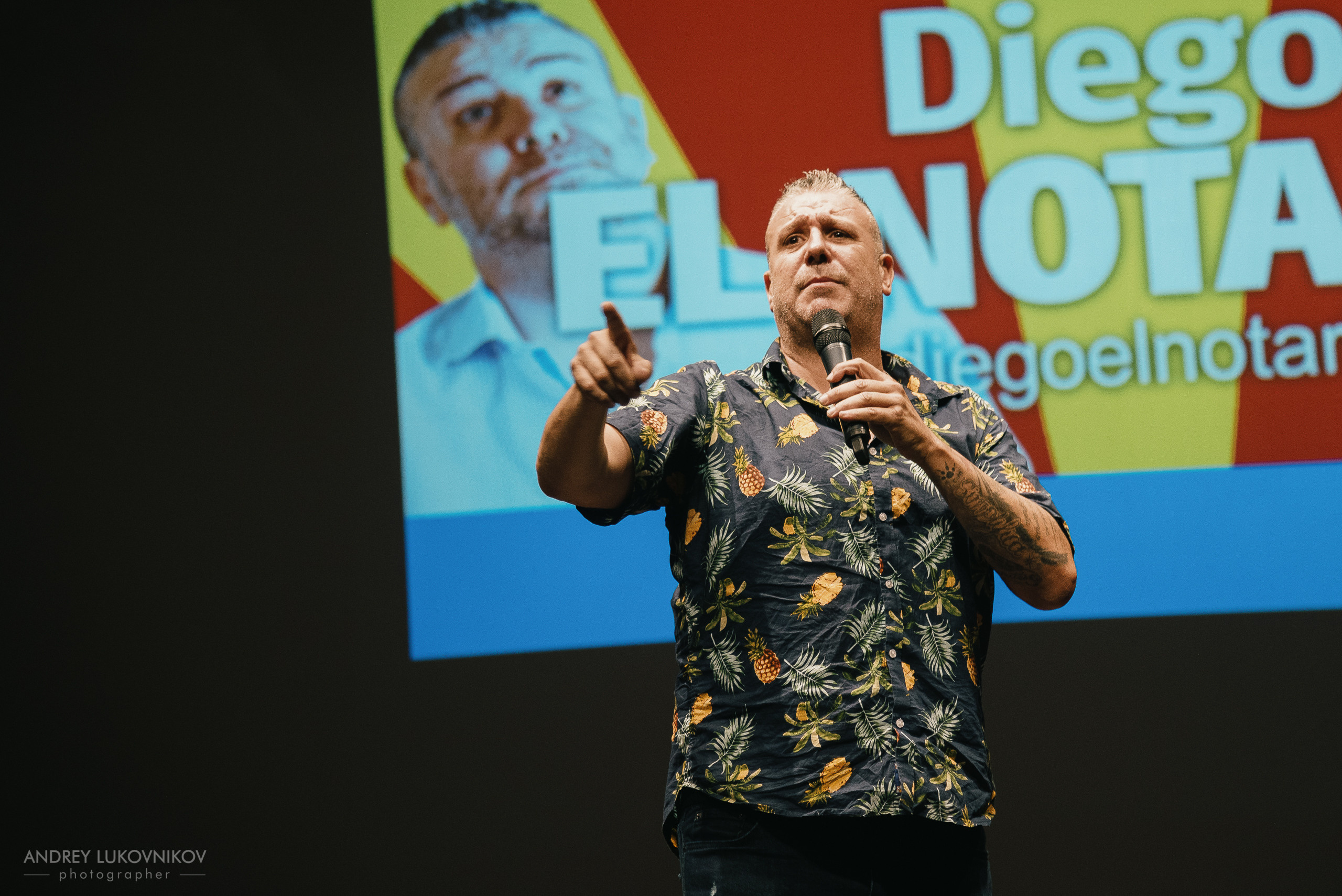 CHE. Фотоотчет с выступления испанских комиков