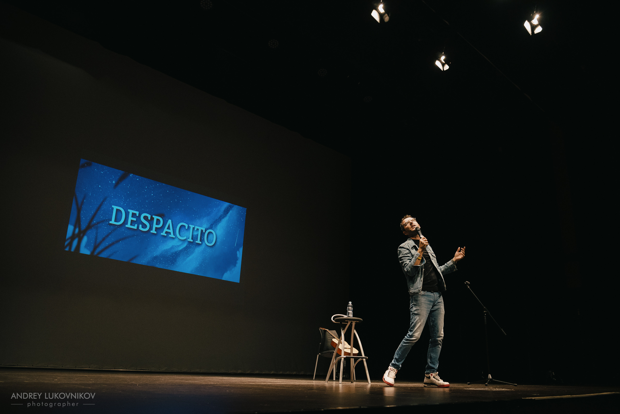 CHE. Фотоотчет с выступления испанских комиков