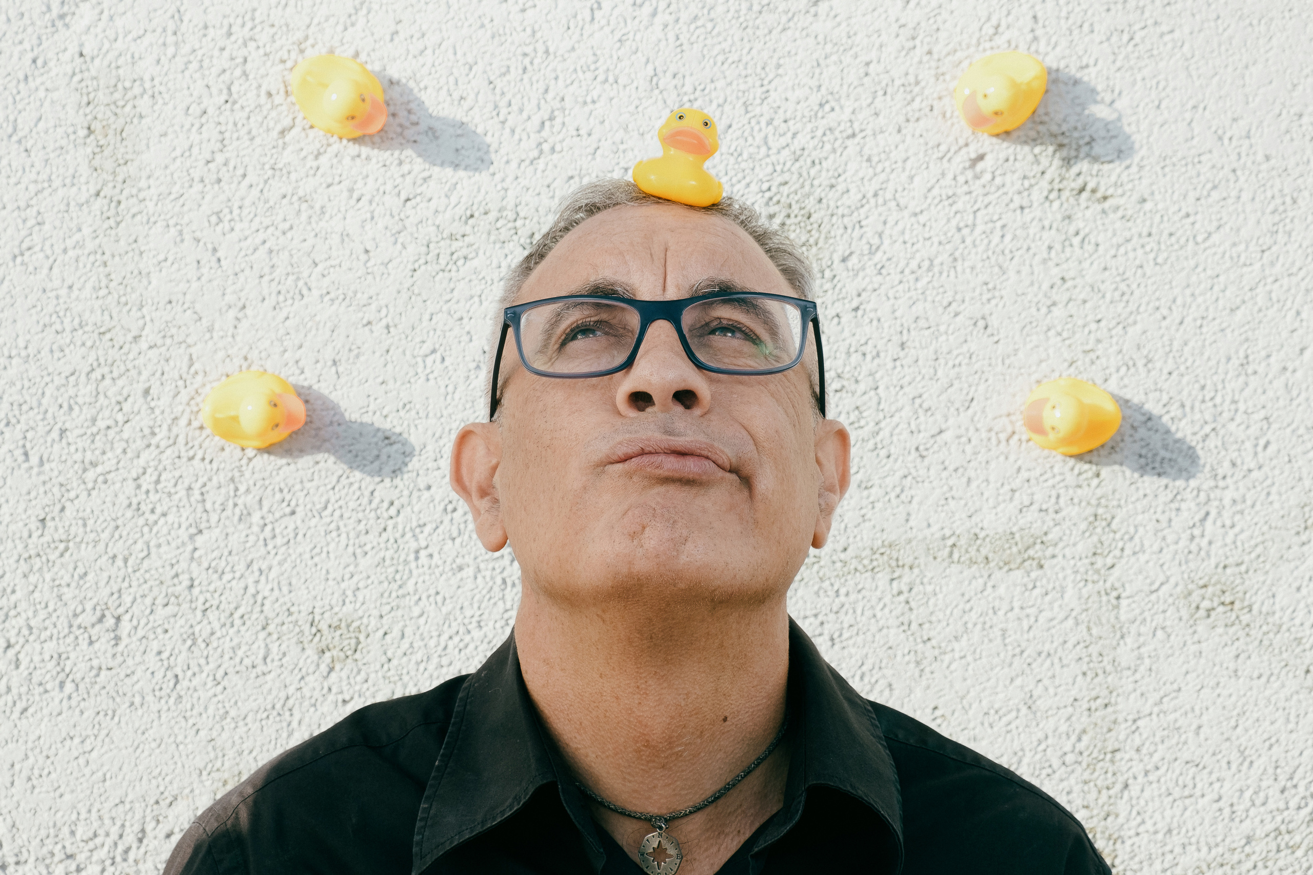 Dani Mares. A fun photo session with ducks for an artist