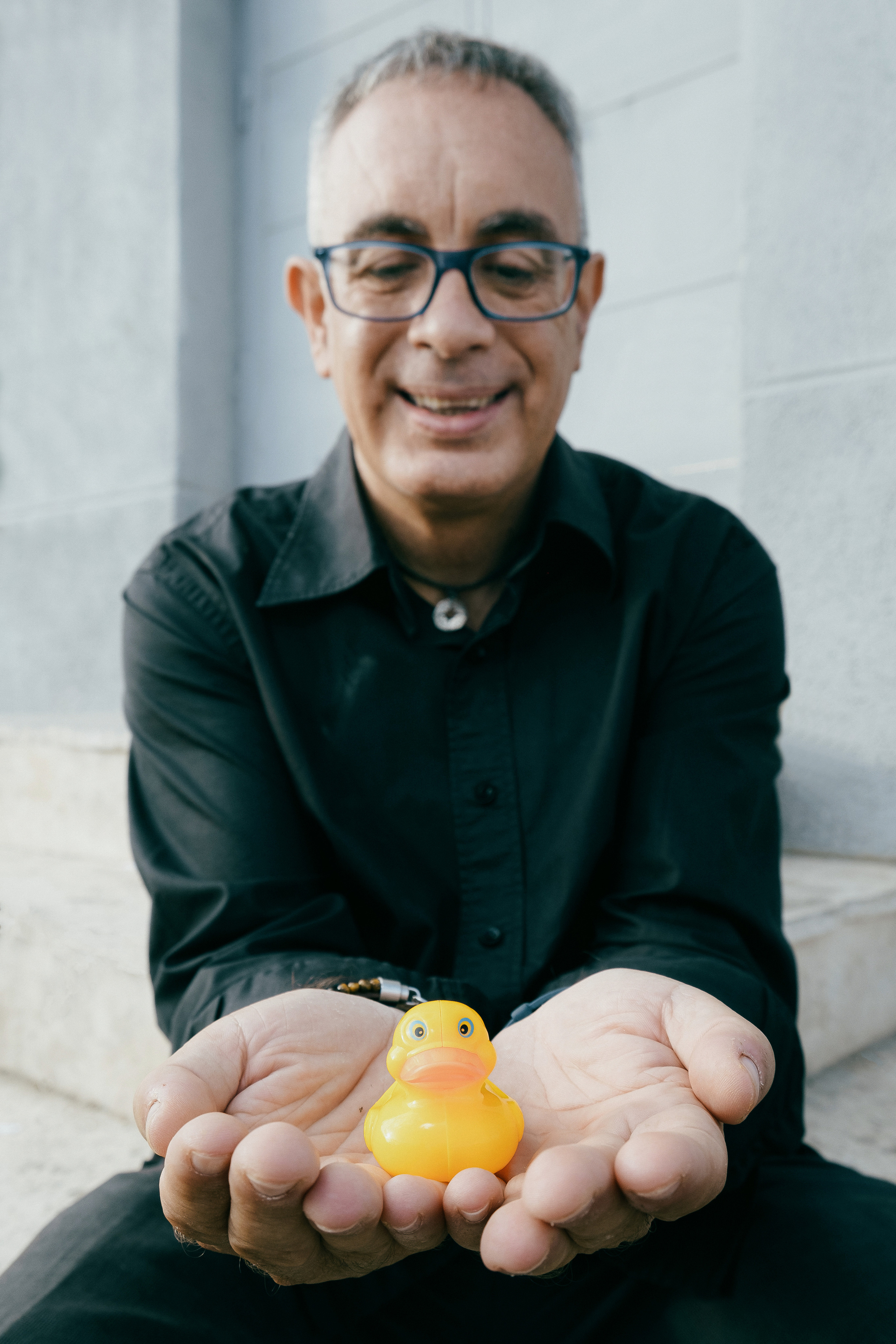 Dani Mares. A fun photo session with ducks for an artist