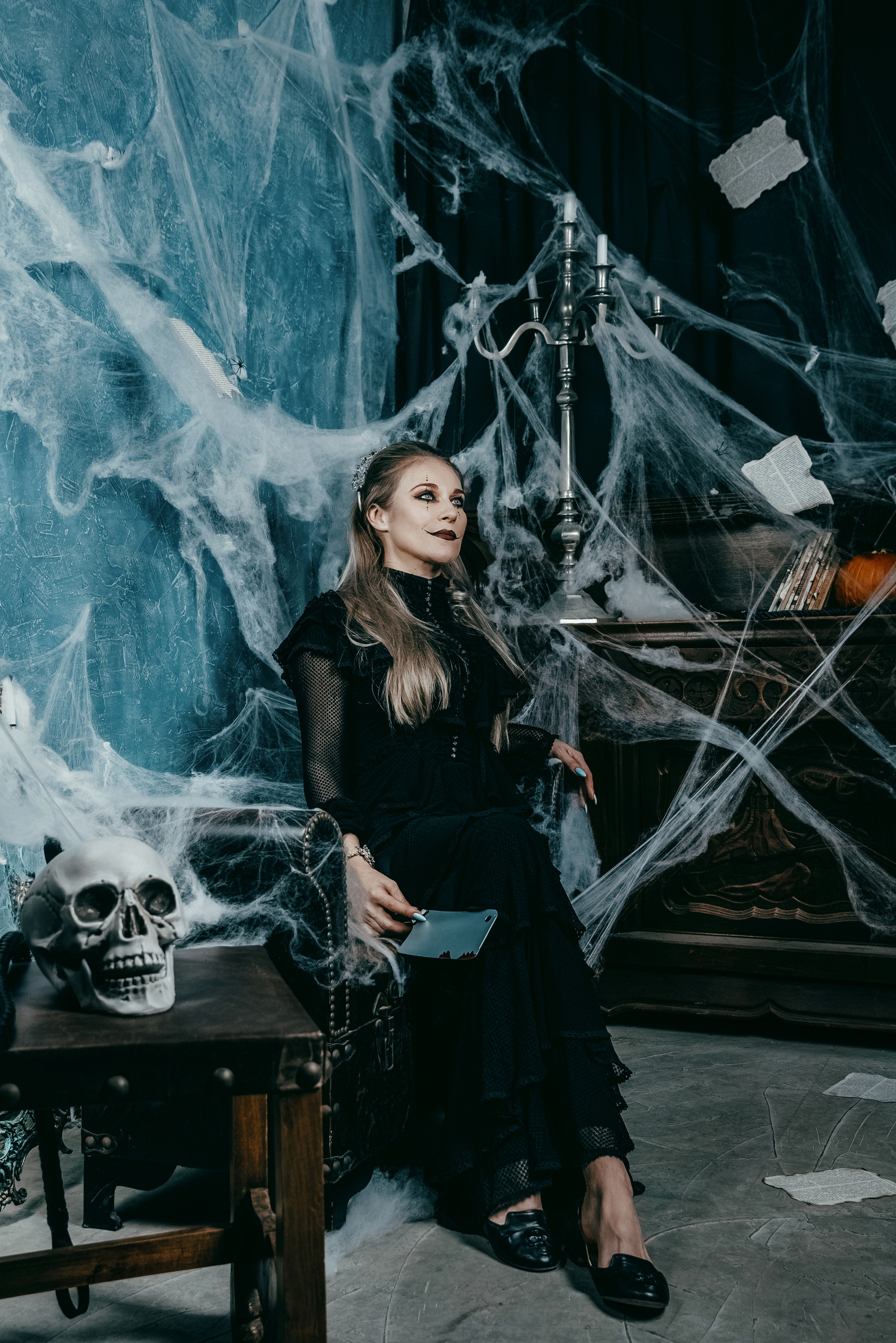 Тематическая студийная фотосессия в стиле Хэллоуин