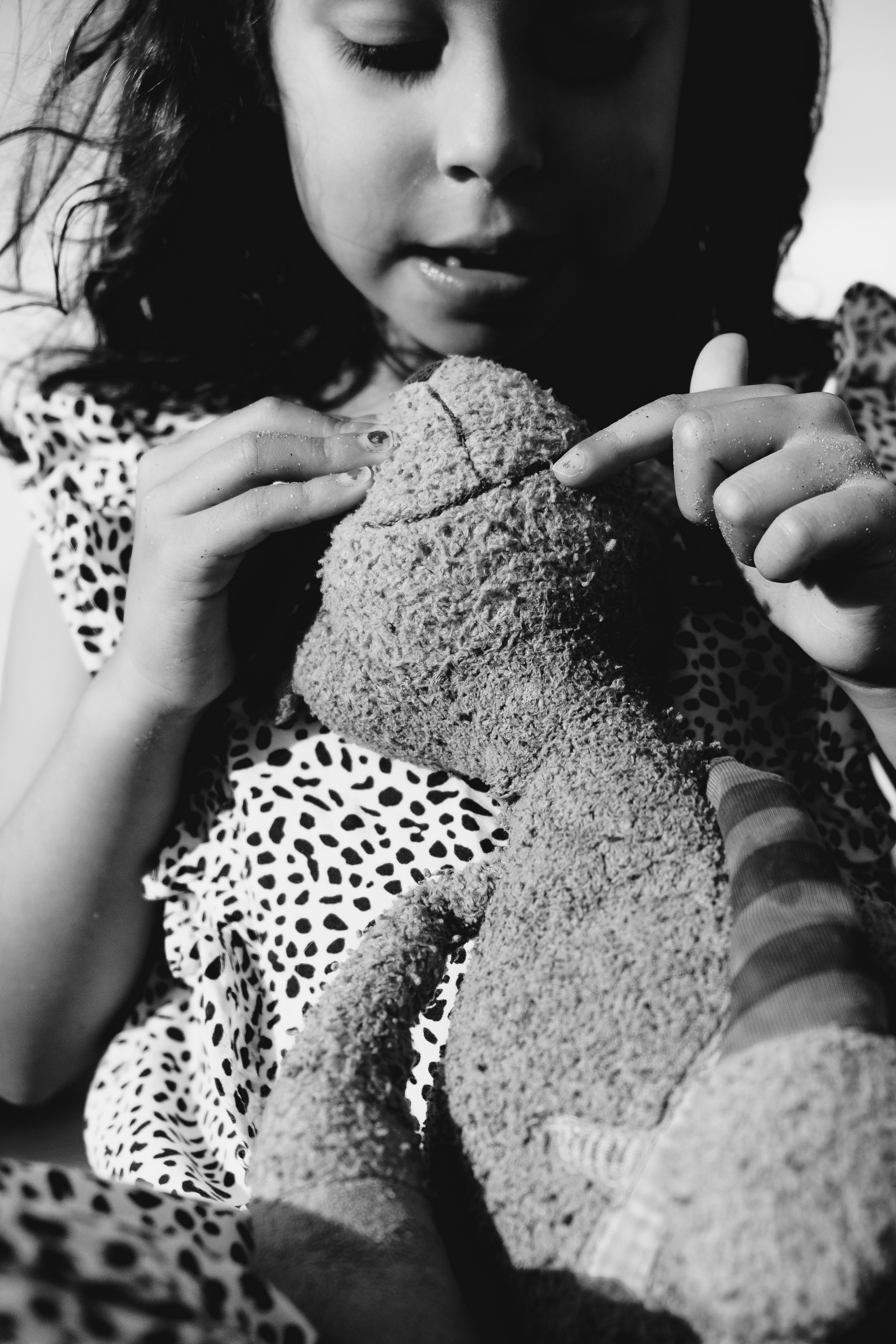 Fun family photo session on the beach
