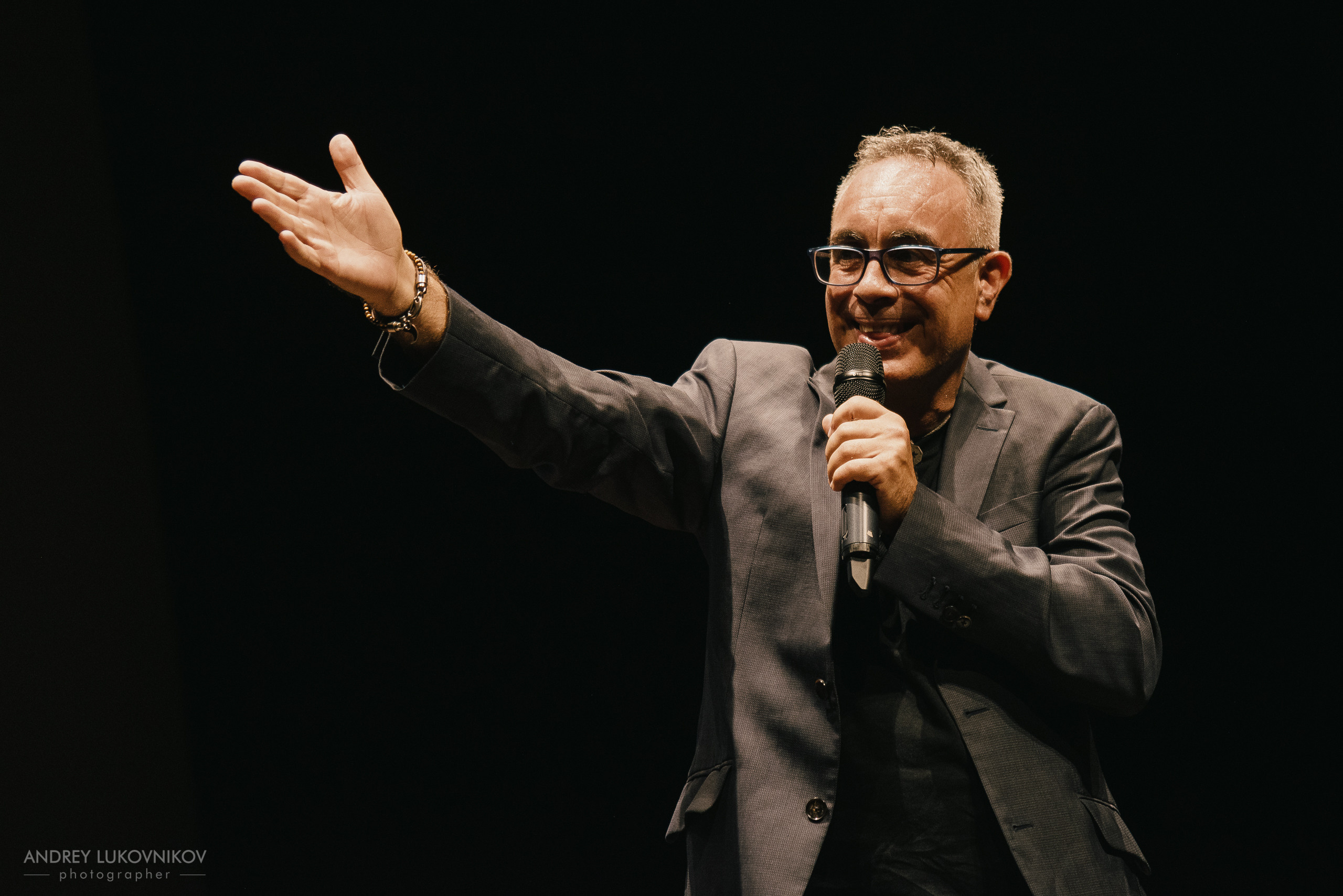 CHE. Фотоотчет с выступления испанских комиков