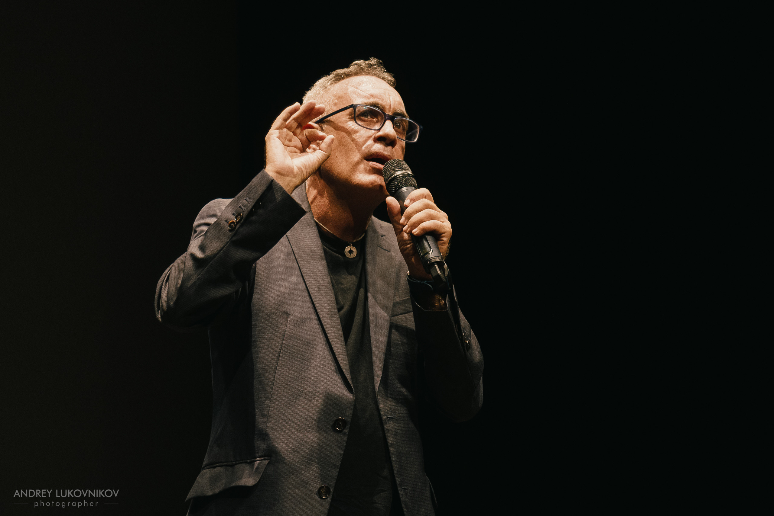 CHE. Фотоотчет с выступления испанских комиков