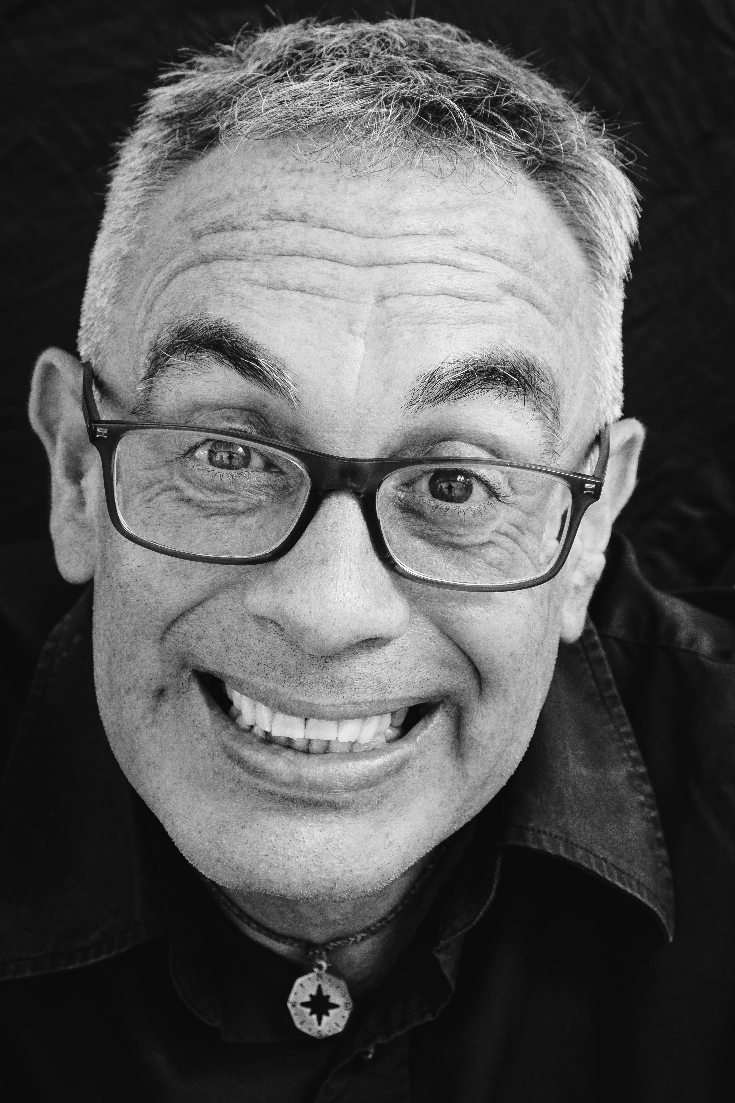 Dani Mares. A fun photo session for an artist