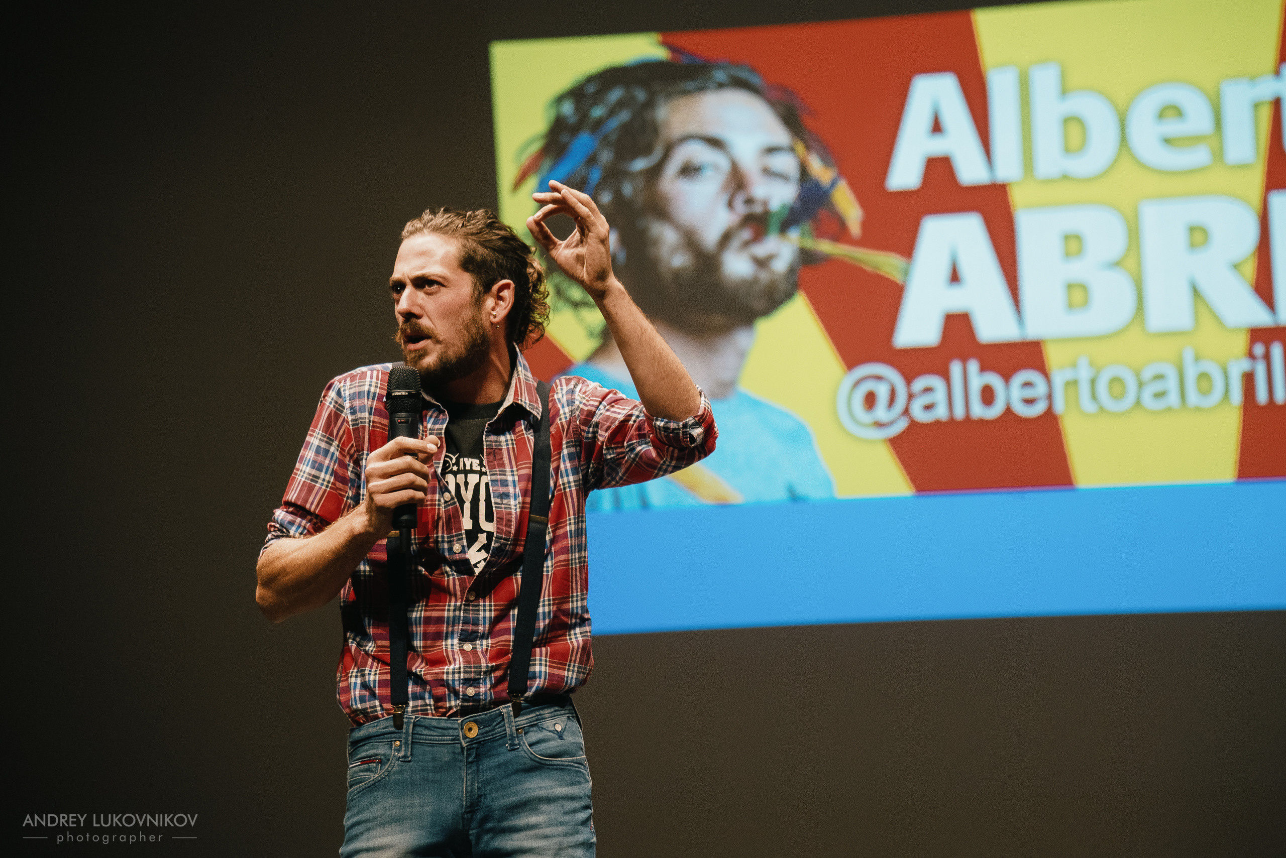 CHE. Фотоотчет с выступления испанских комиков