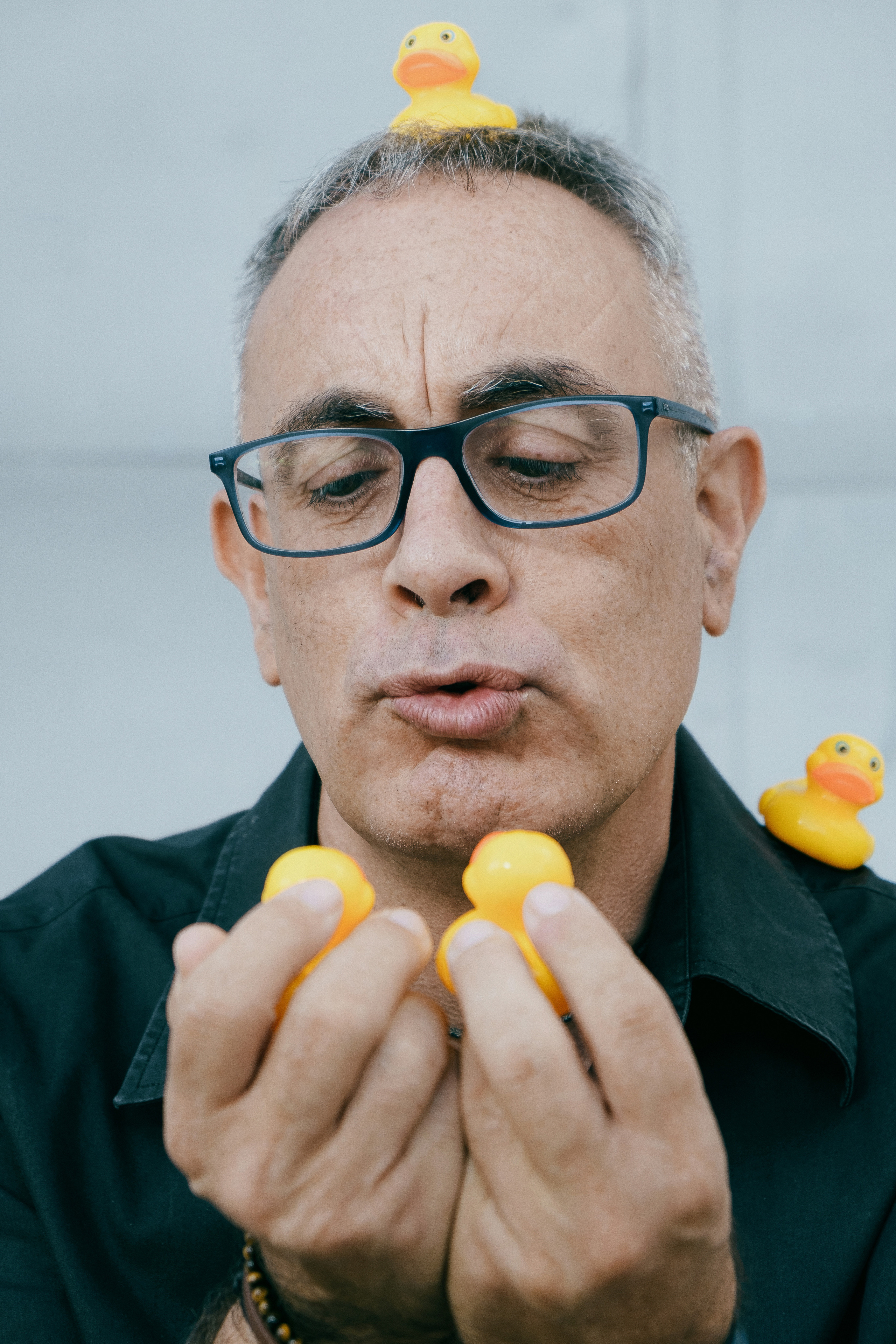 Dani Mares. A fun photo session with ducks for an artist