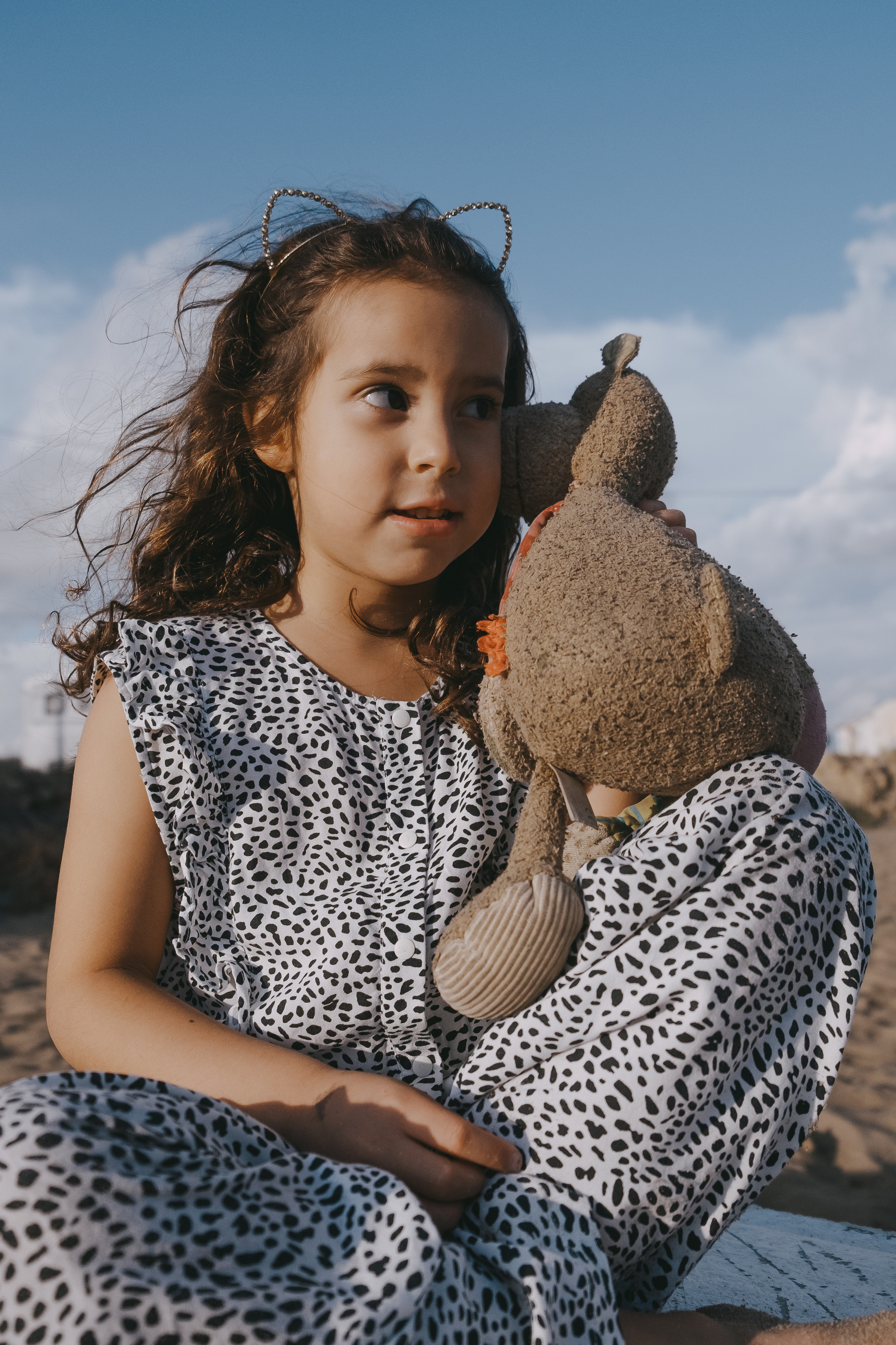 Fun family photo session on the beach