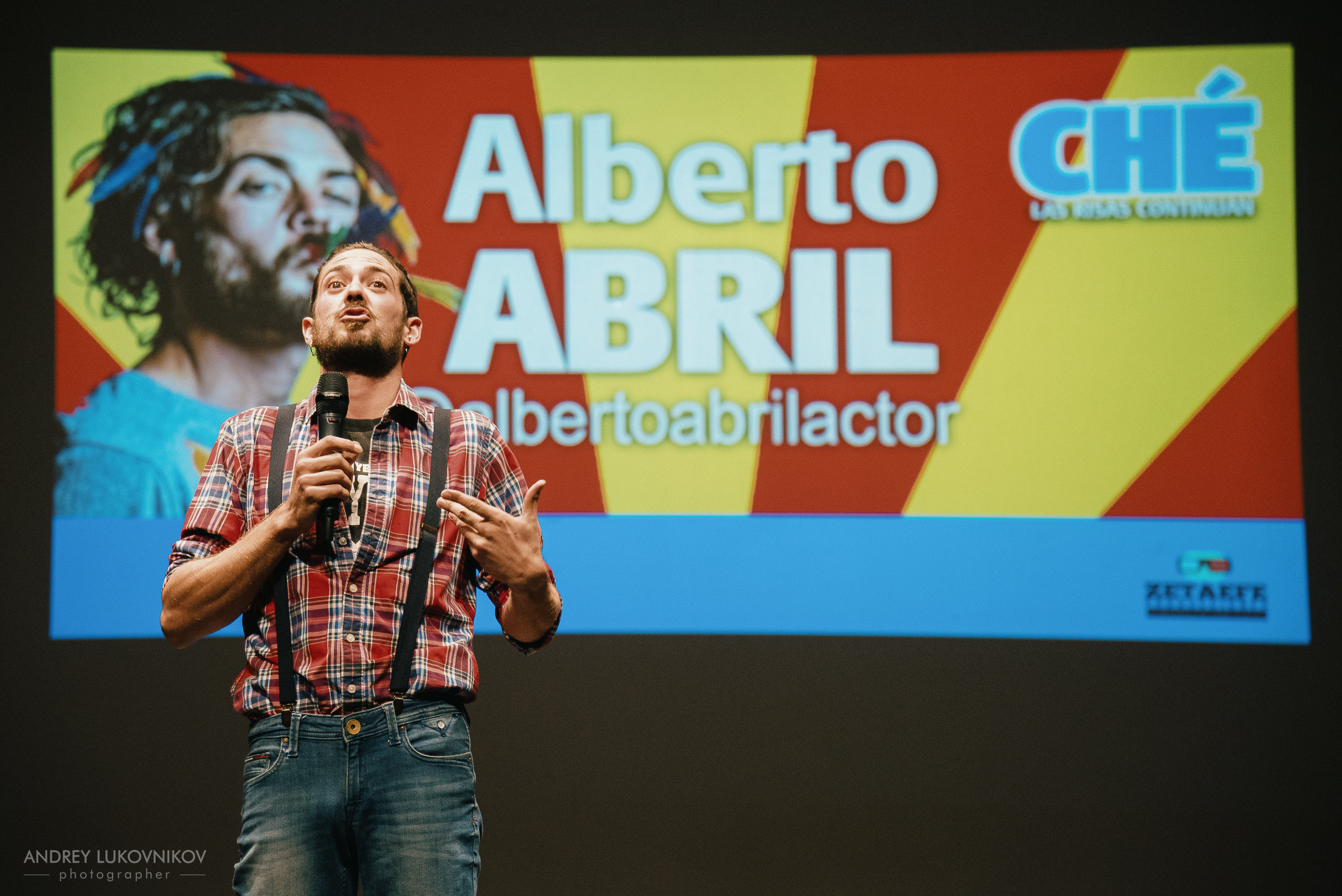 CHE. Фотоотчет с выступления испанских комиков