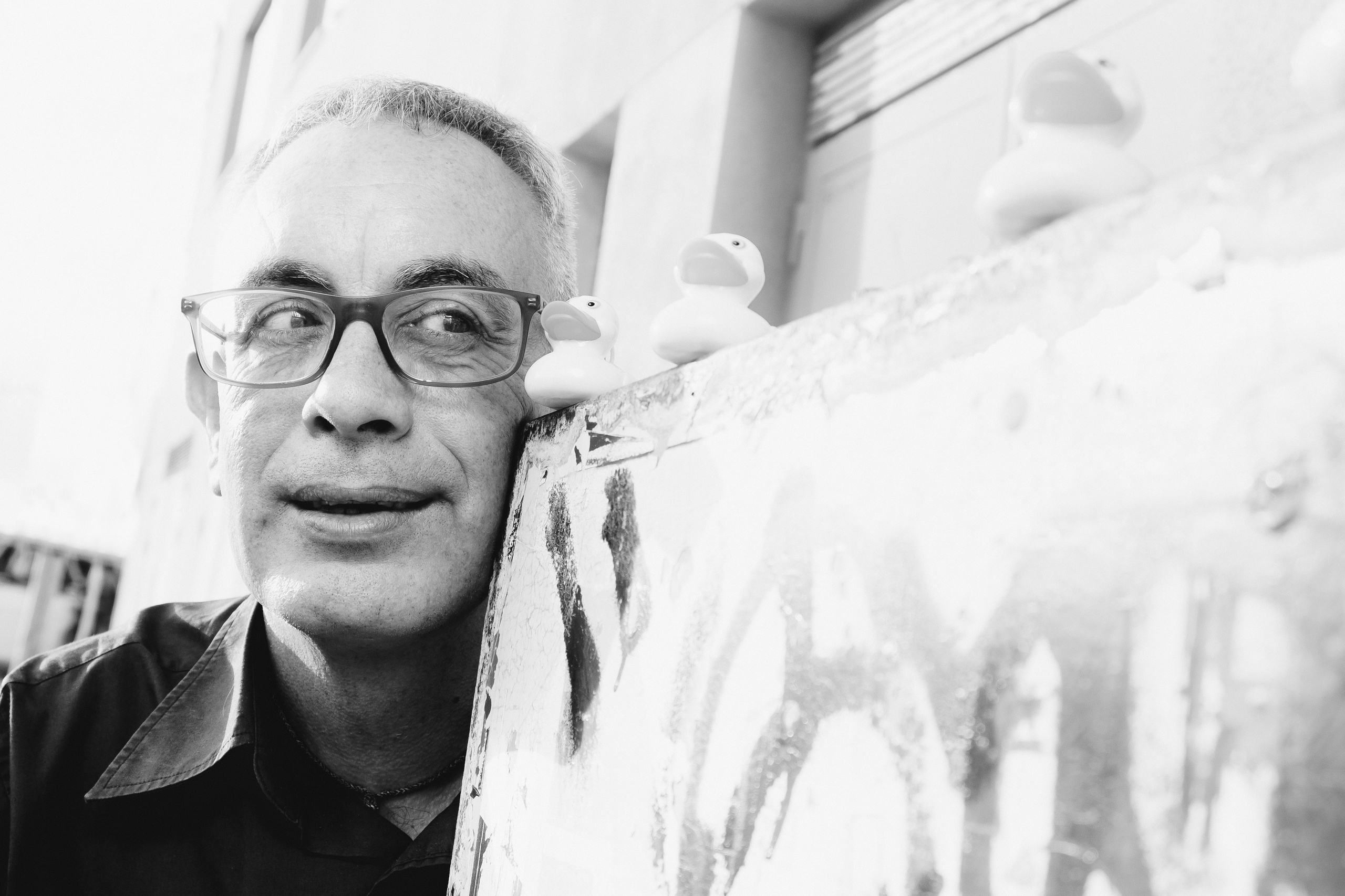 Dani Mares. A fun photo session with ducks for an artist