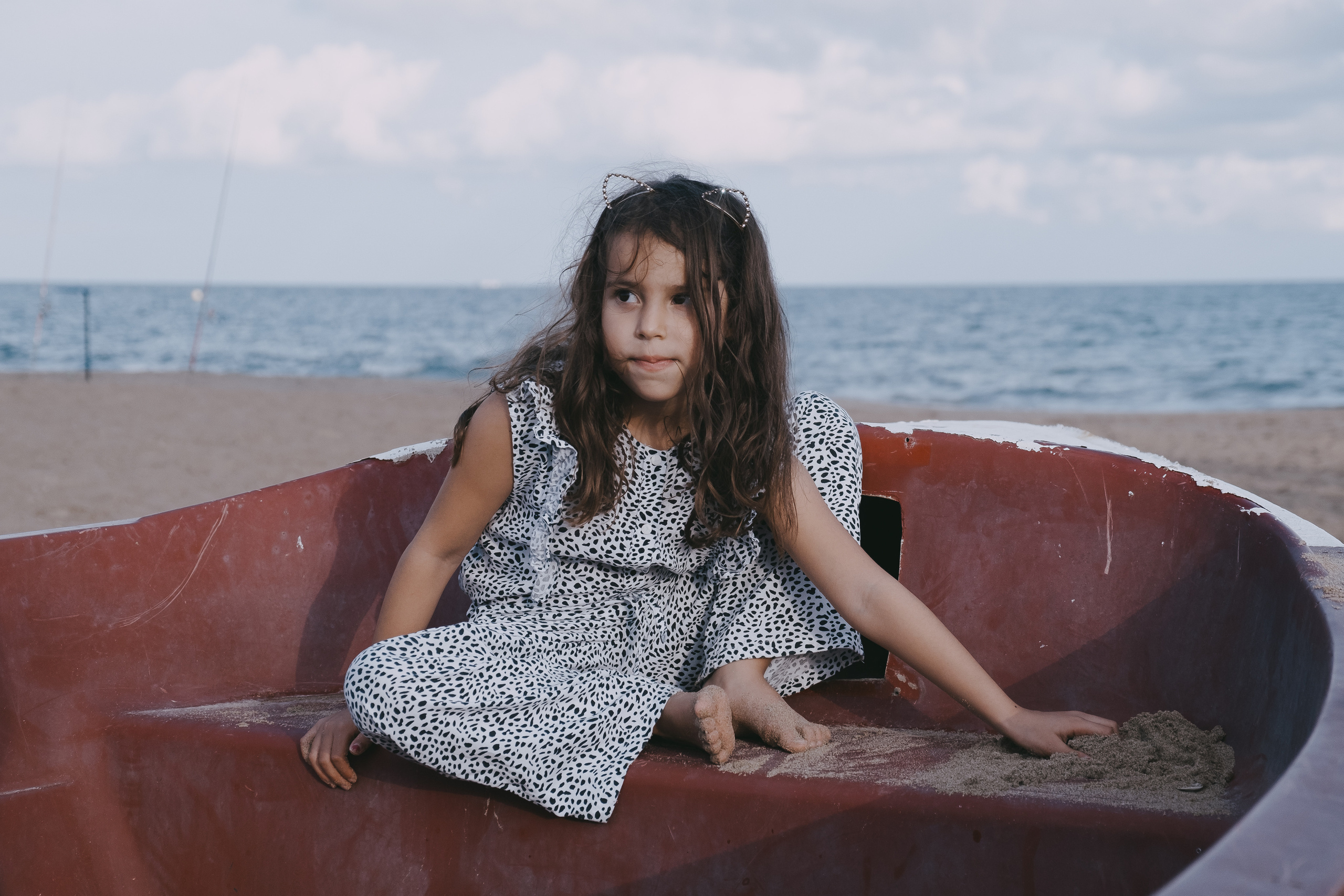 Fun family photo session on the beach