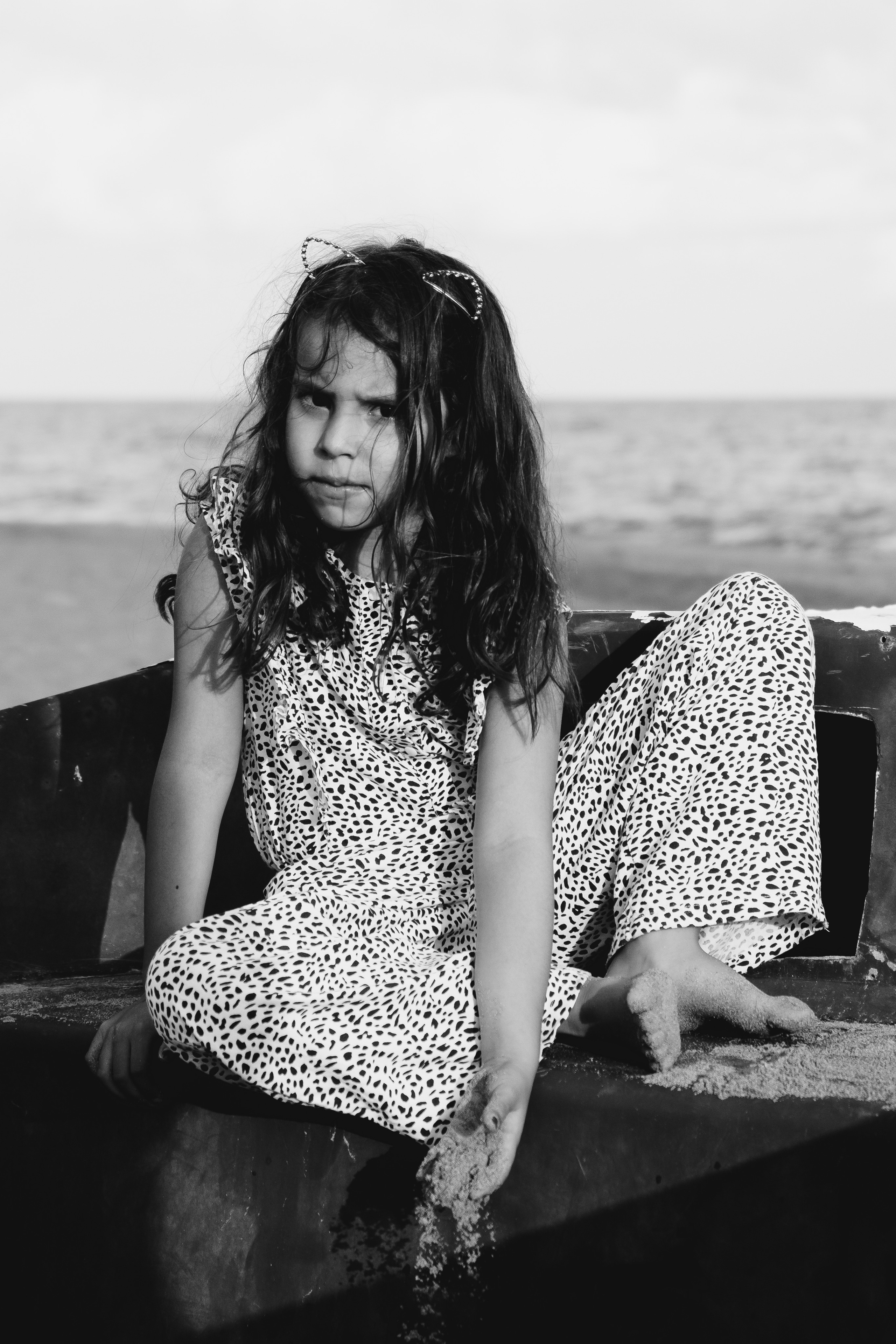 Fun family photo session on the beach