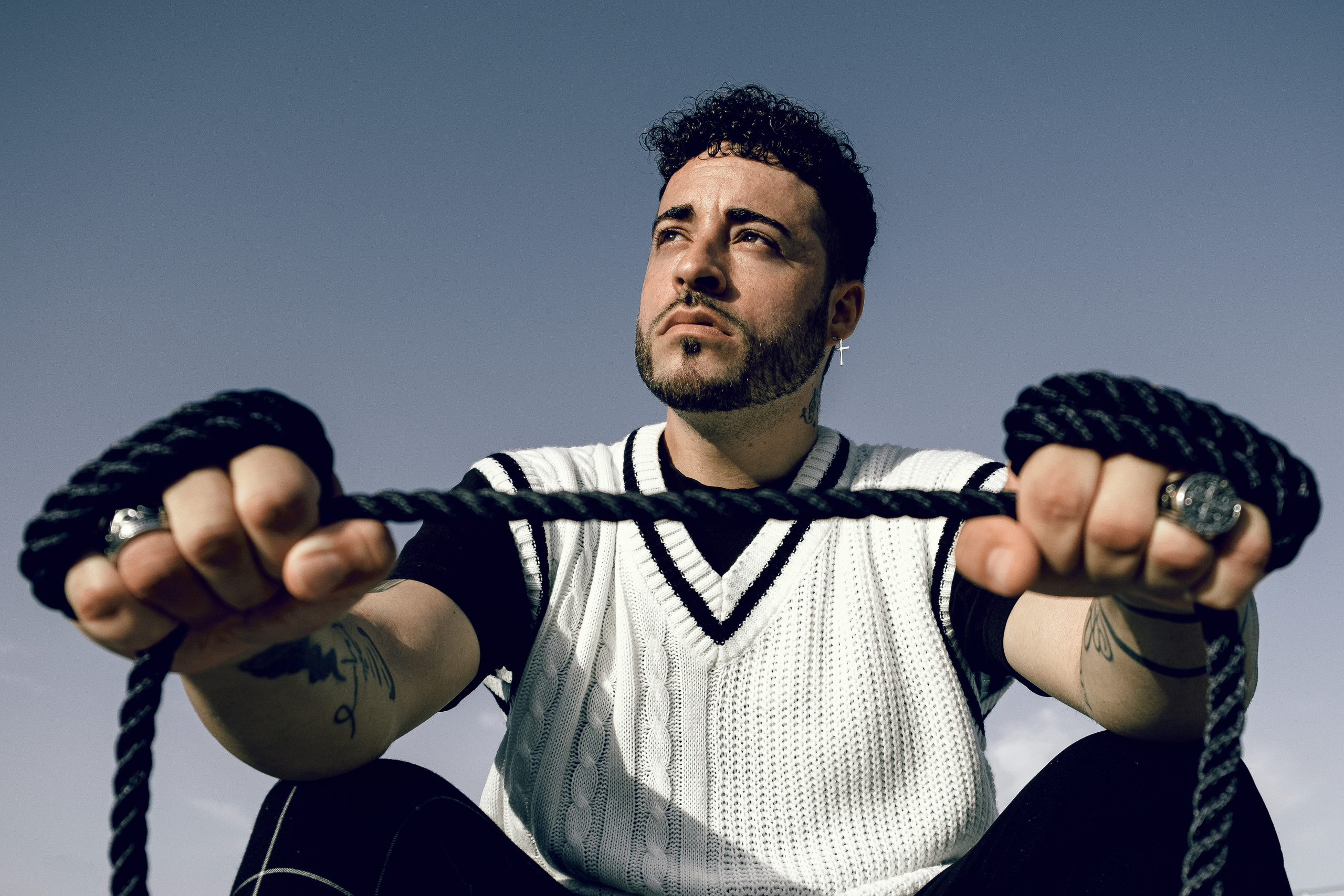 Jonathan Pons. Фотосессия для испанского музыканта