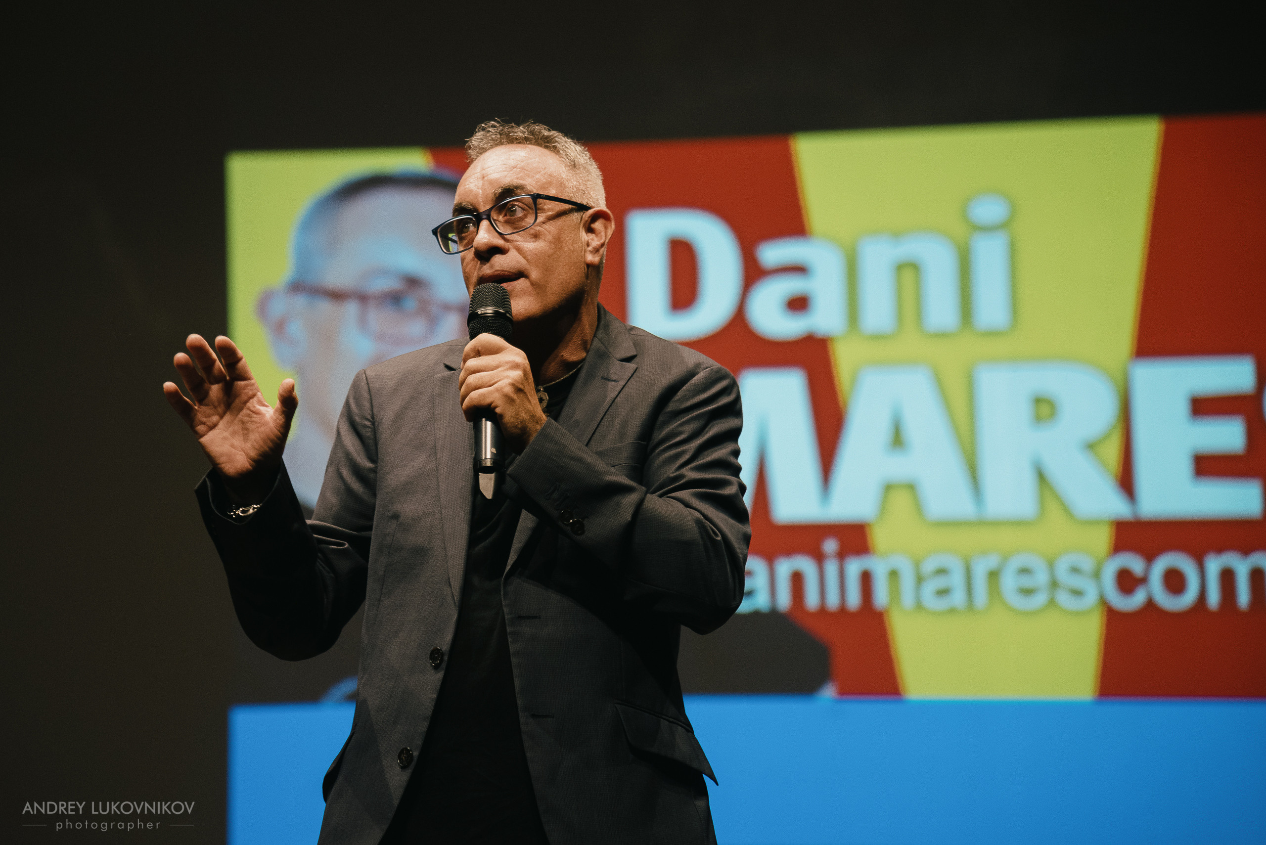 CHE. Фотоотчет с выступления испанских комиков