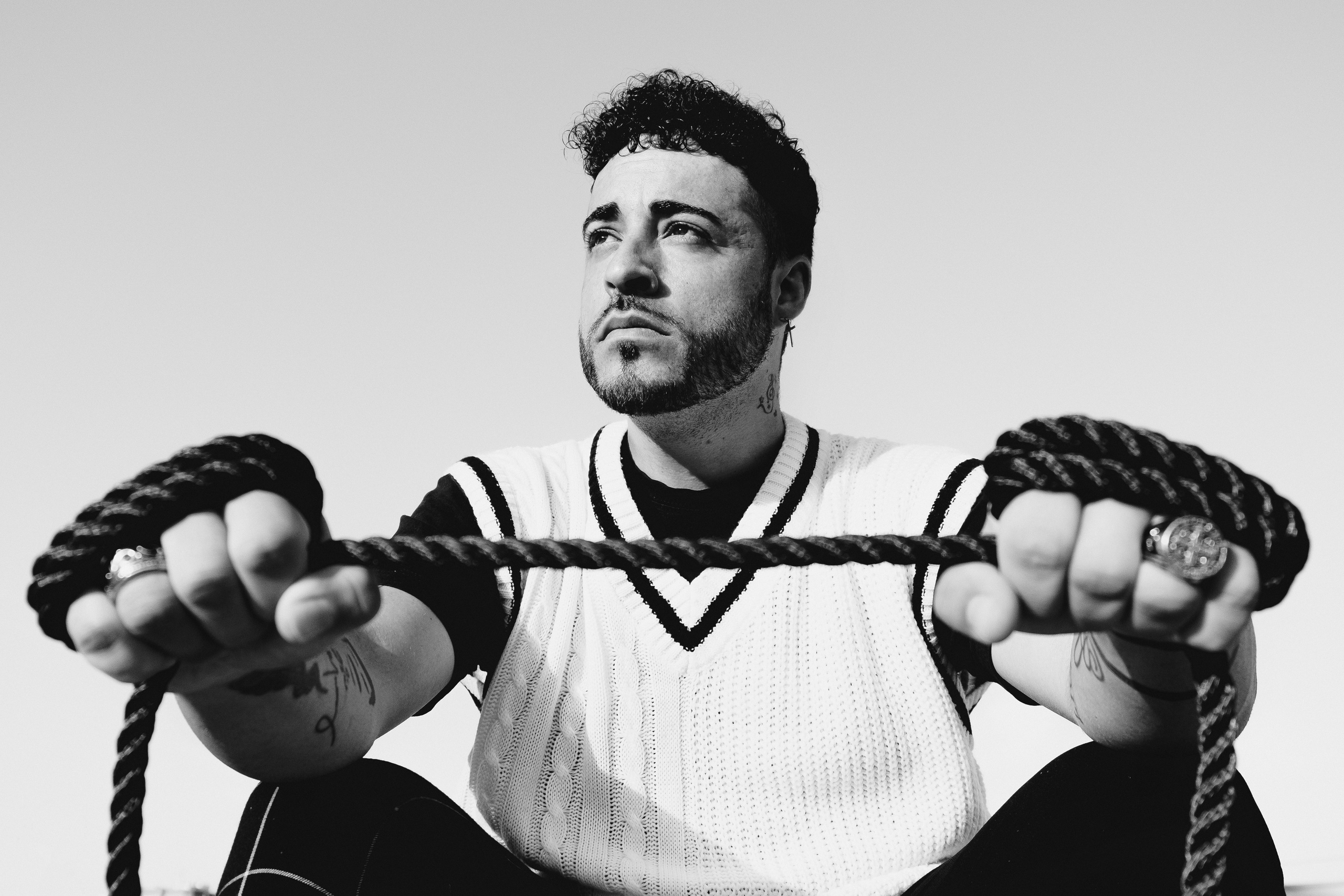 Jonathan Pons. Фотосессия для испанского музыканта