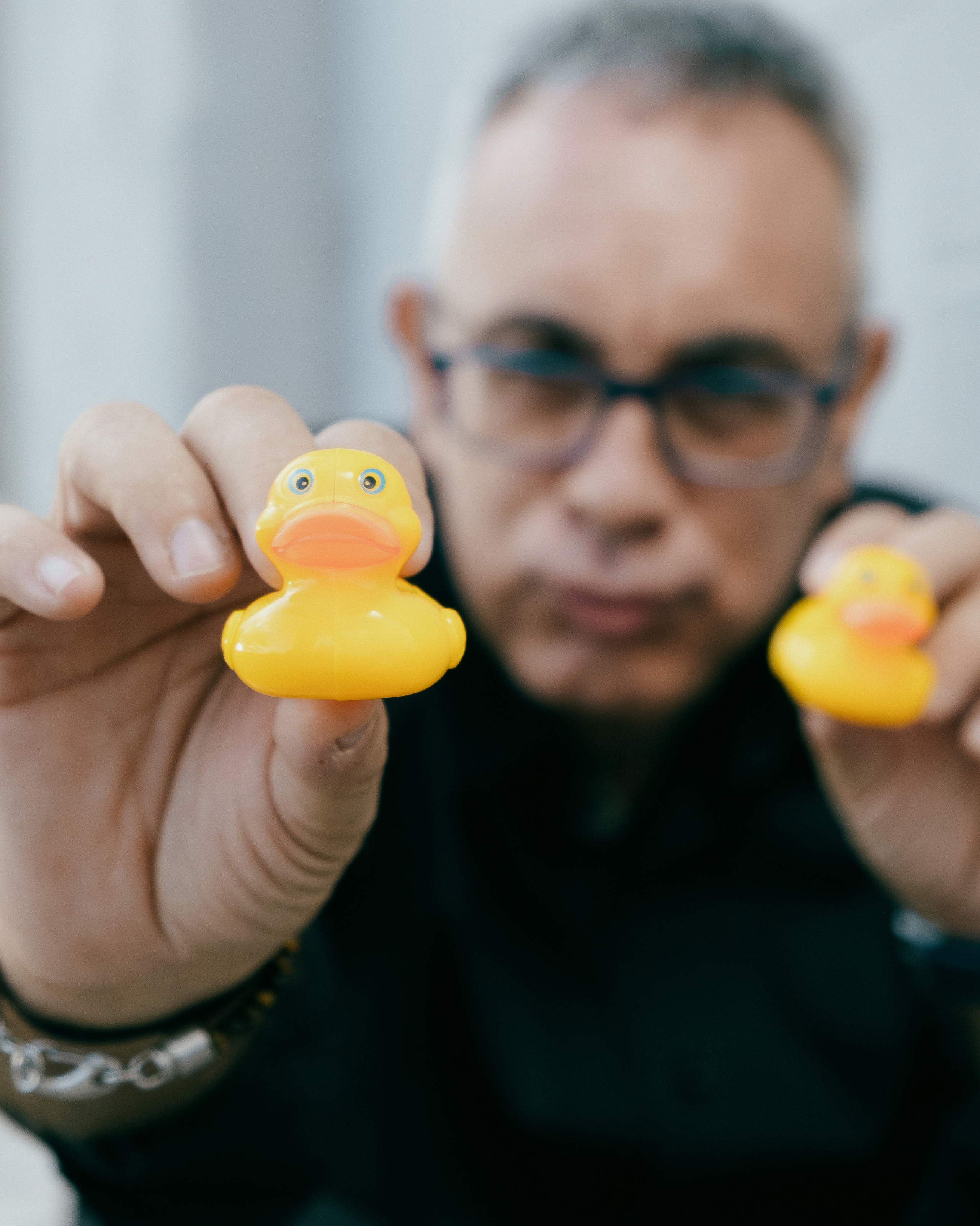 Dani Mares. A fun photo session with ducks for an artist