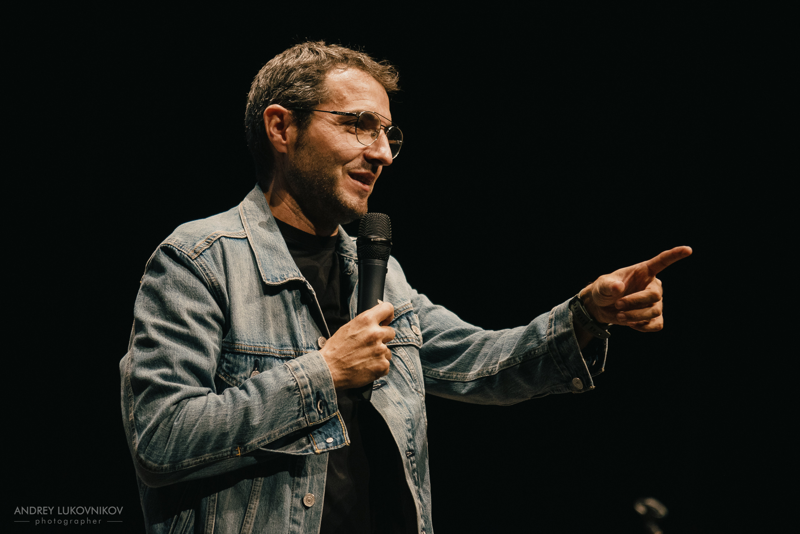 CHE. Фотоотчет с выступления испанских комиков