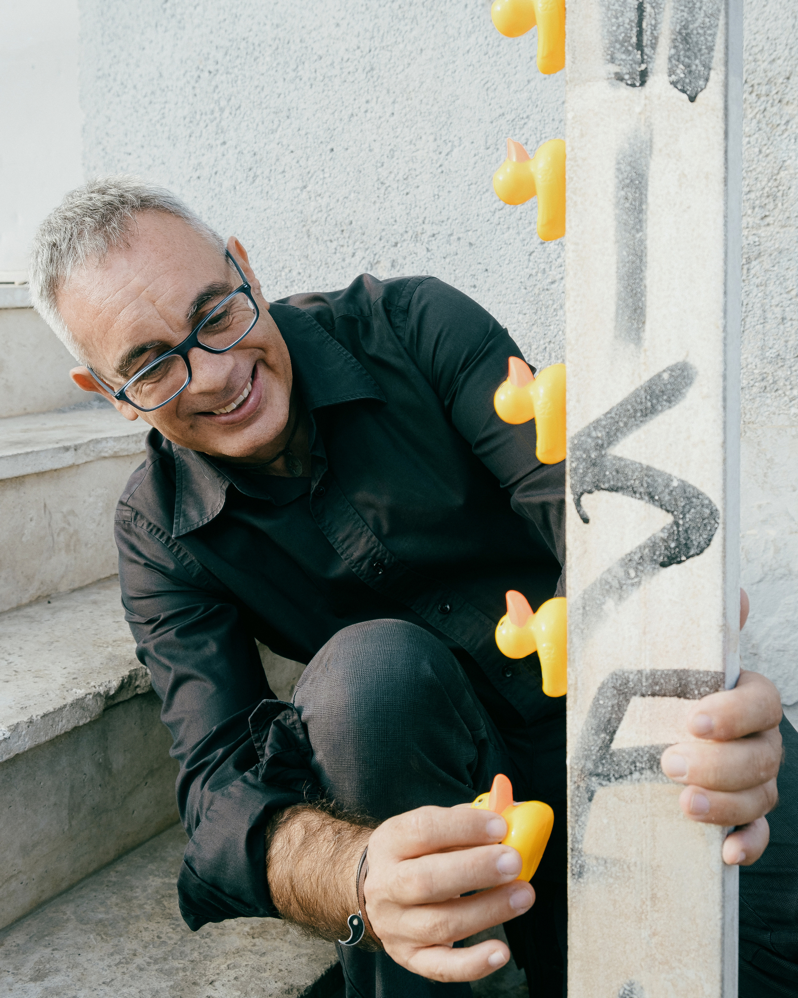 Dani Mares. A fun photo session with ducks for an artist