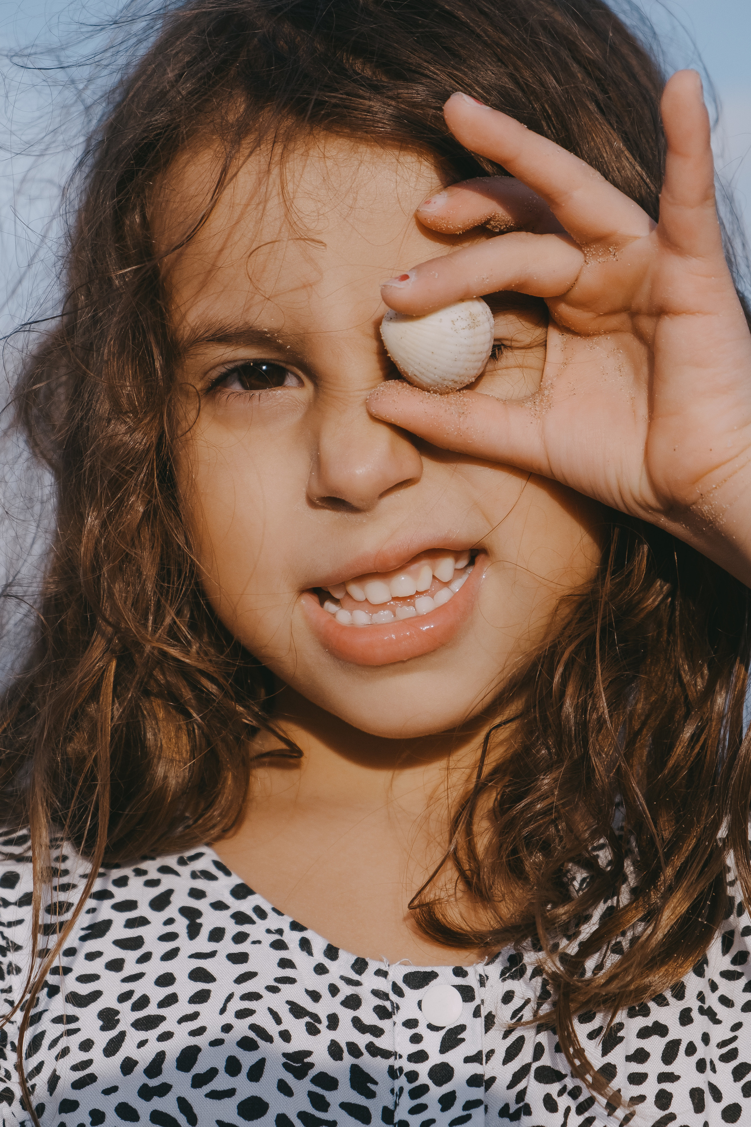 Fun family photo session on the beach