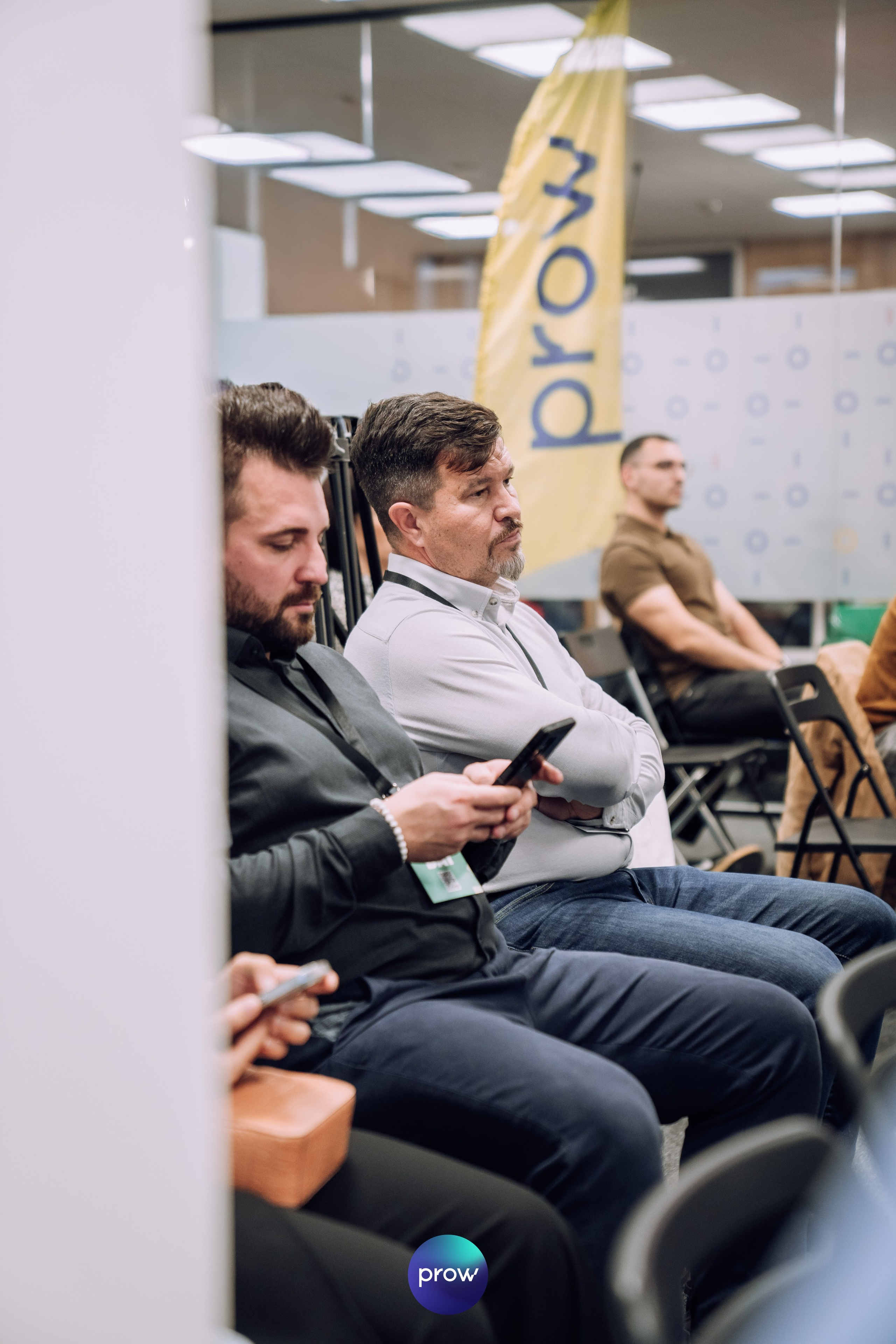 InVest DemoDay @ Cowork. Cozac Cristian Photographer