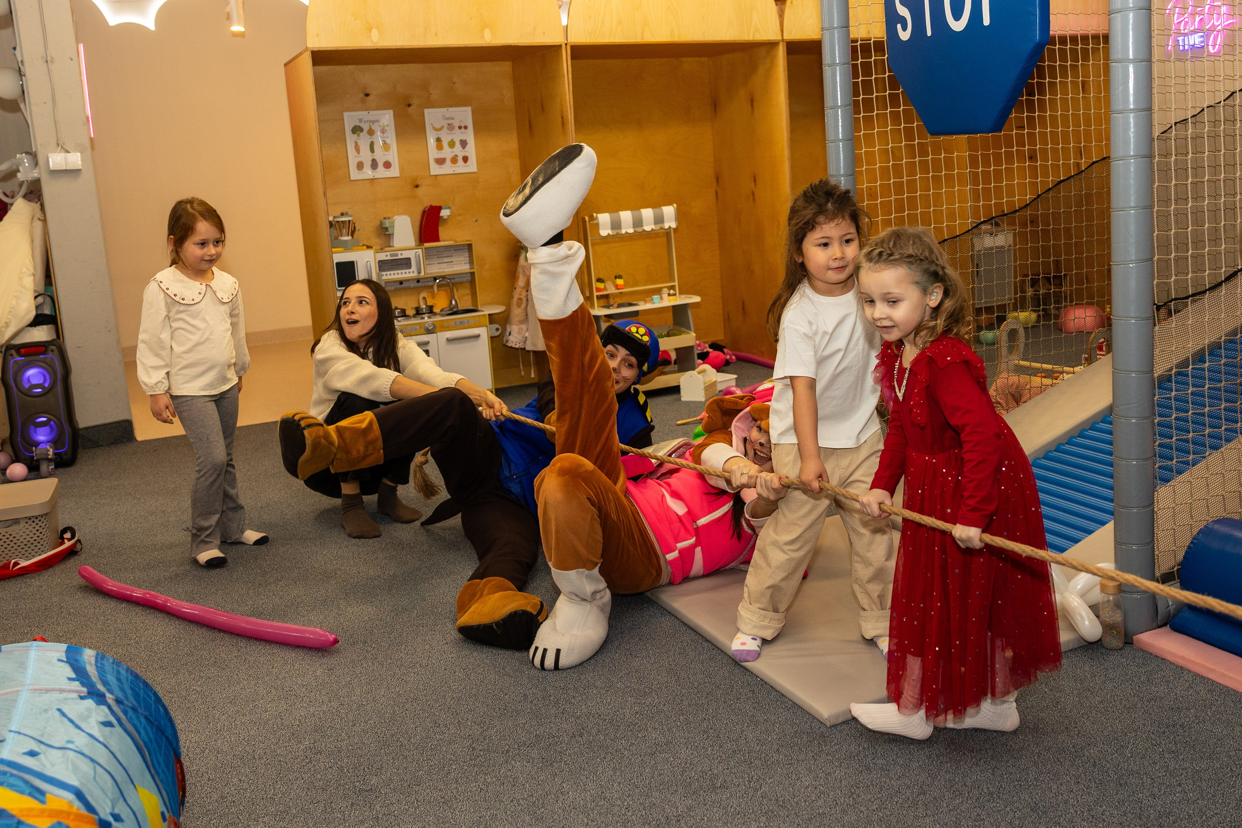 День рождения Артёма 24 января 2026 года. Семейный и детский фотограф в Варшаве Мила Бобровская