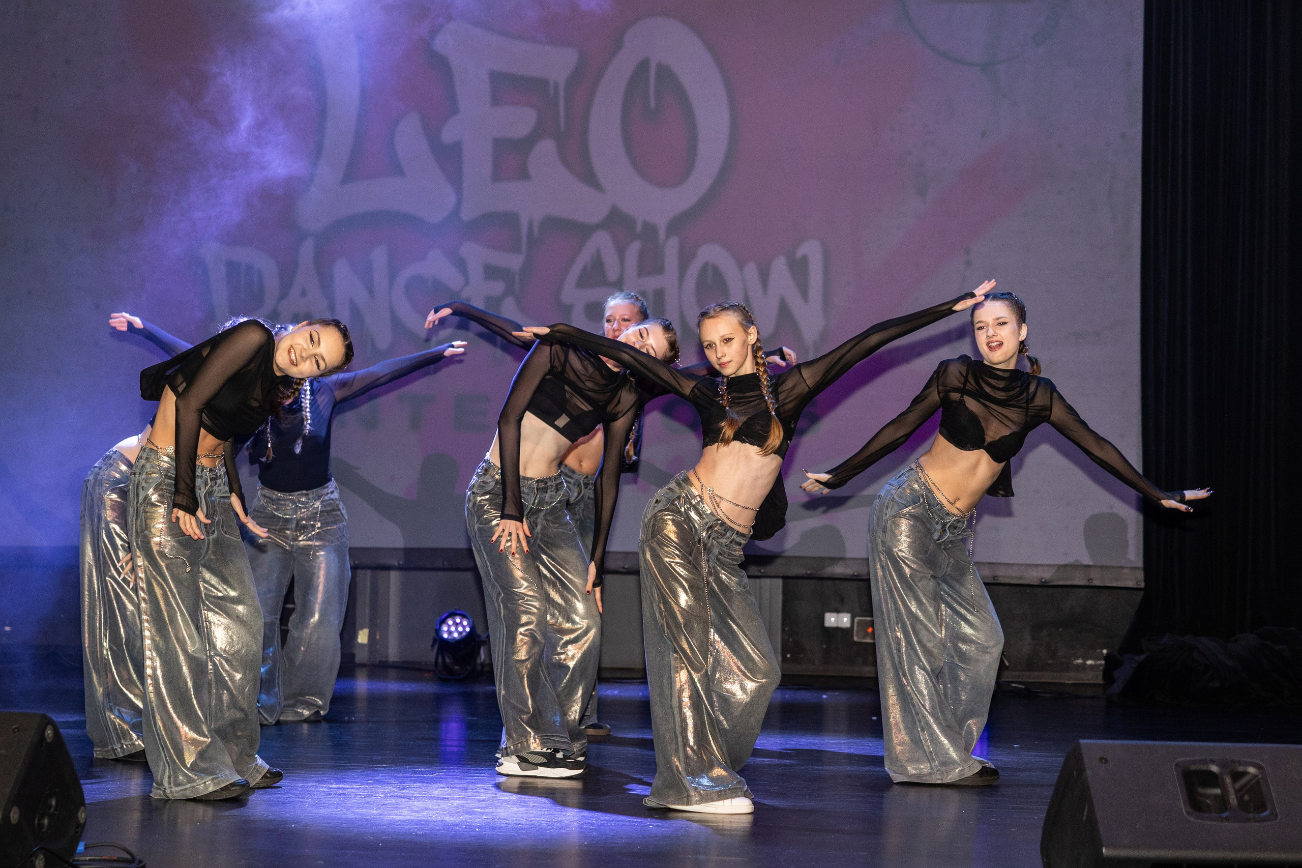 LEO DANCE SHOW WINTER 2025. Семейный и детский фотограф в Варшаве Мила Бобровская