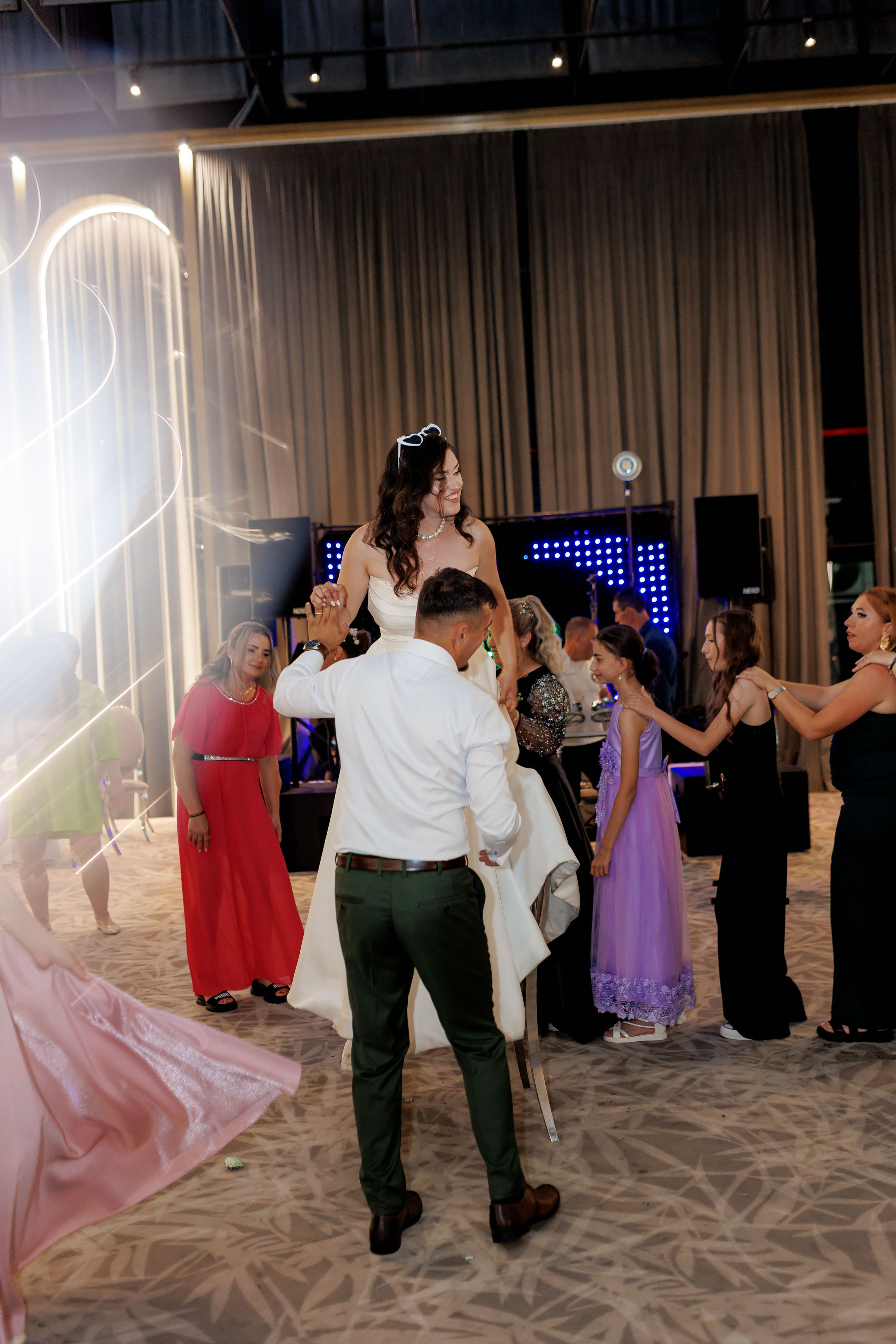 Nunta Nicoleta & Răzvan | Fotografie & Videografie Profesională. Servicii foto-video profesionale, pentru momente de neuitat