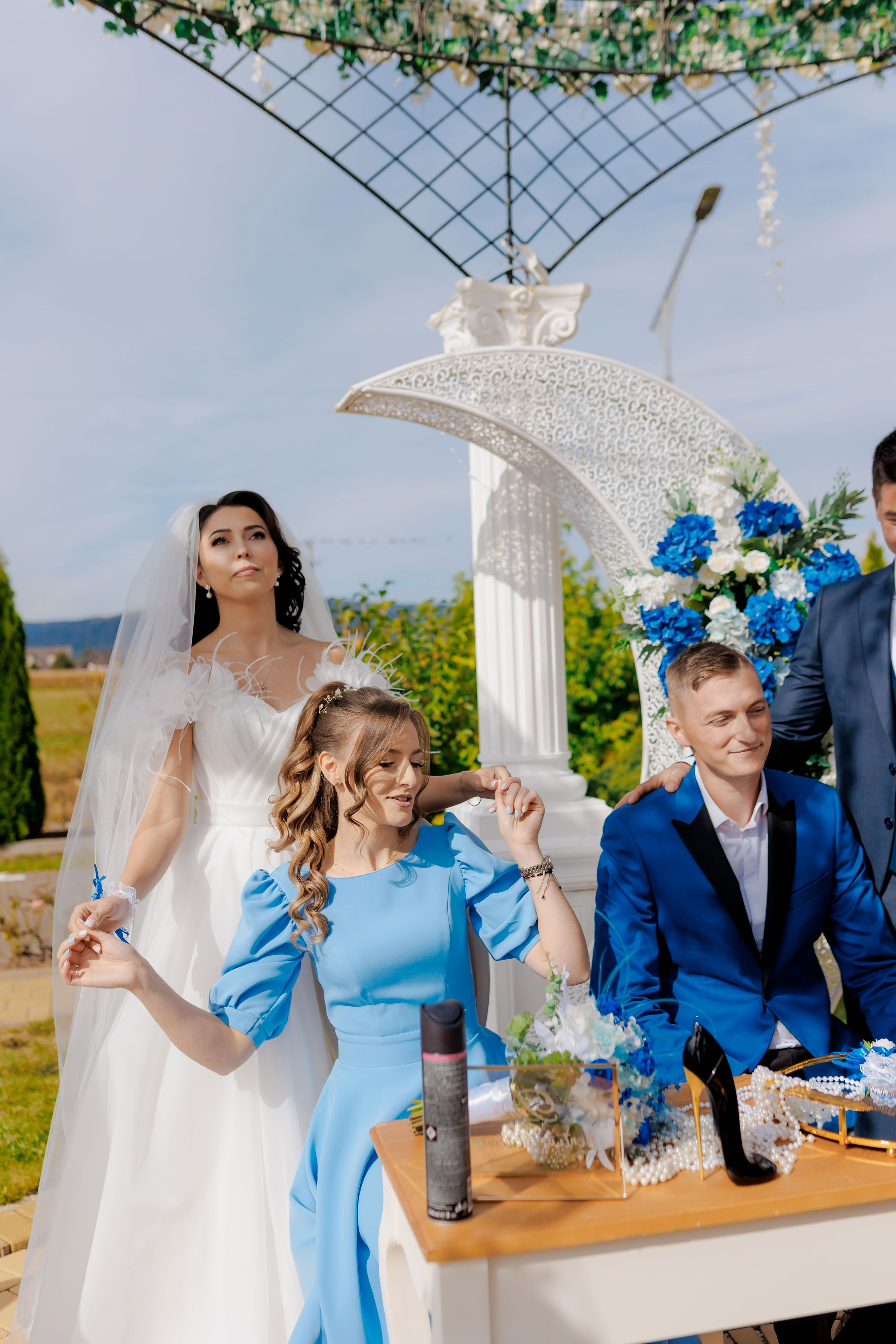 Loredana & Emilian – Ziua Nunții | Videografie - fotografie Botez Suceava, Iași, Botoșani. Servicii foto-video profesionale, pentru momente de neuitat