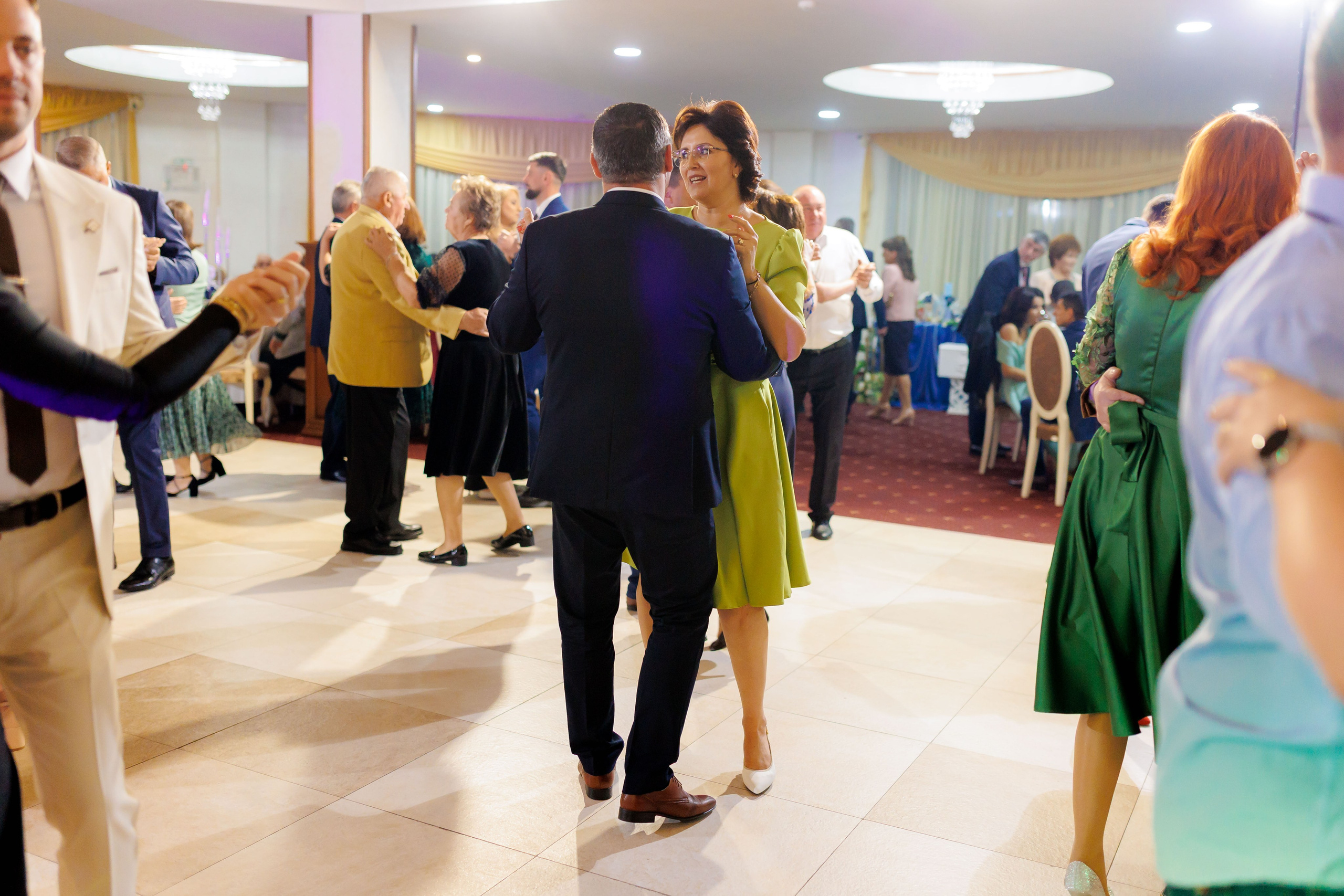 Loredana & Emilian – Ziua Nunții | Videografie - fotografie Botez Suceava, Iași, Botoșani. Servicii foto-video profesionale, pentru momente de neuitat
