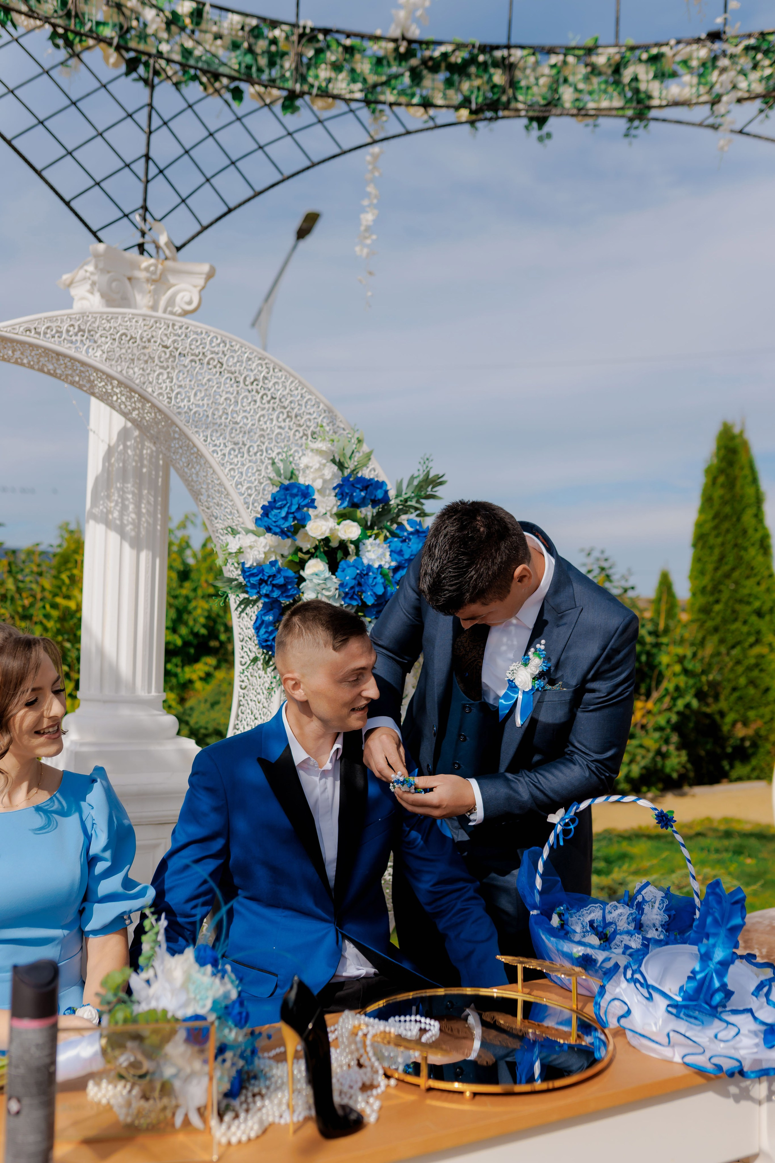 Loredana & Emilian – Ziua Nunții | Videografie - fotografie Botez Suceava, Iași, Botoșani. Servicii foto-video profesionale, pentru momente de neuitat